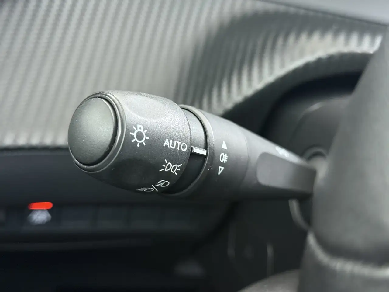 Peugeot E-208 EV 5Drs 50kWh All-Season Banden Navi Apple Carplay, миниатюра 25