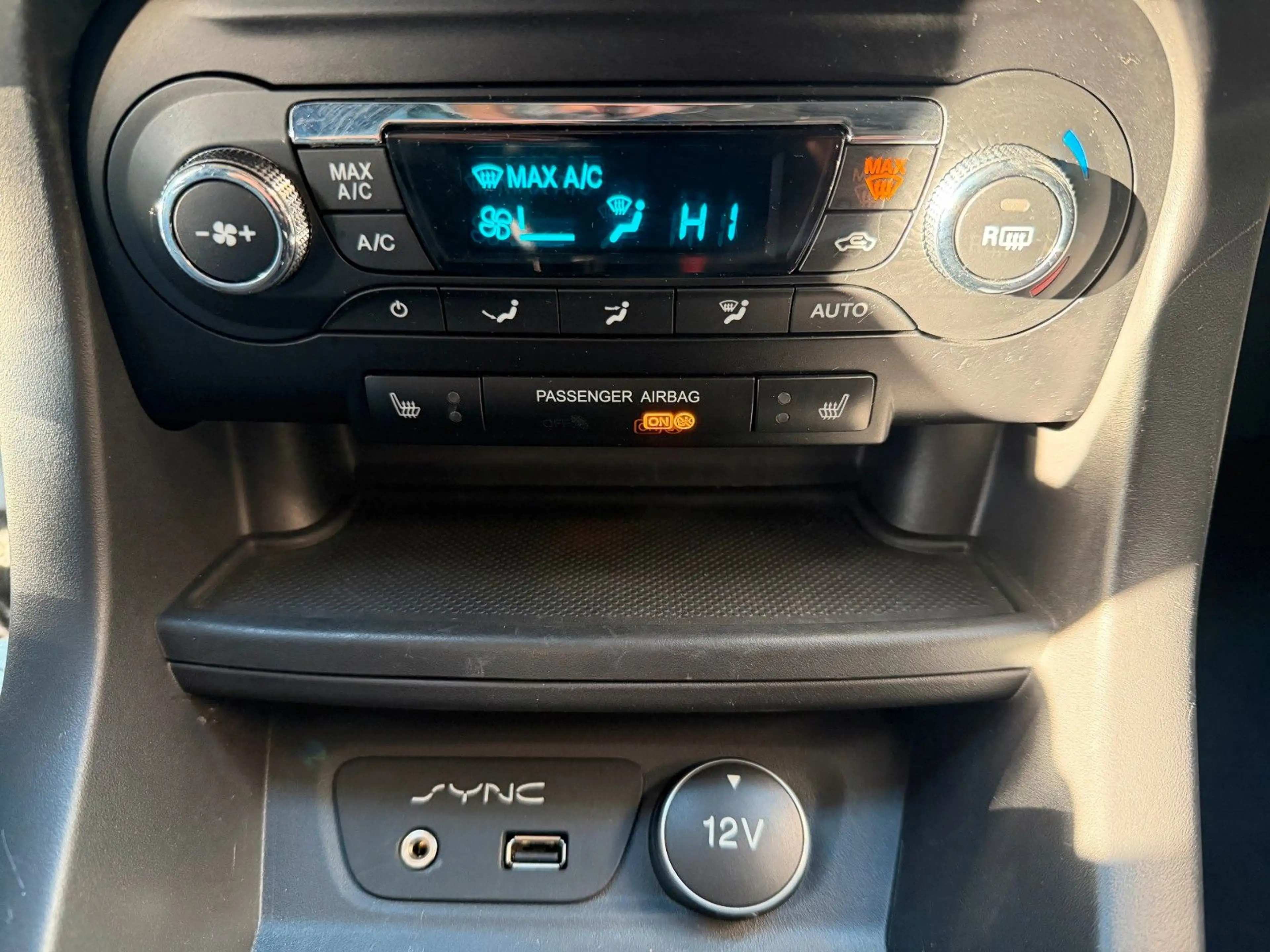 Ford Ka/Ka+ KA+ Cool & Sound — photo 11