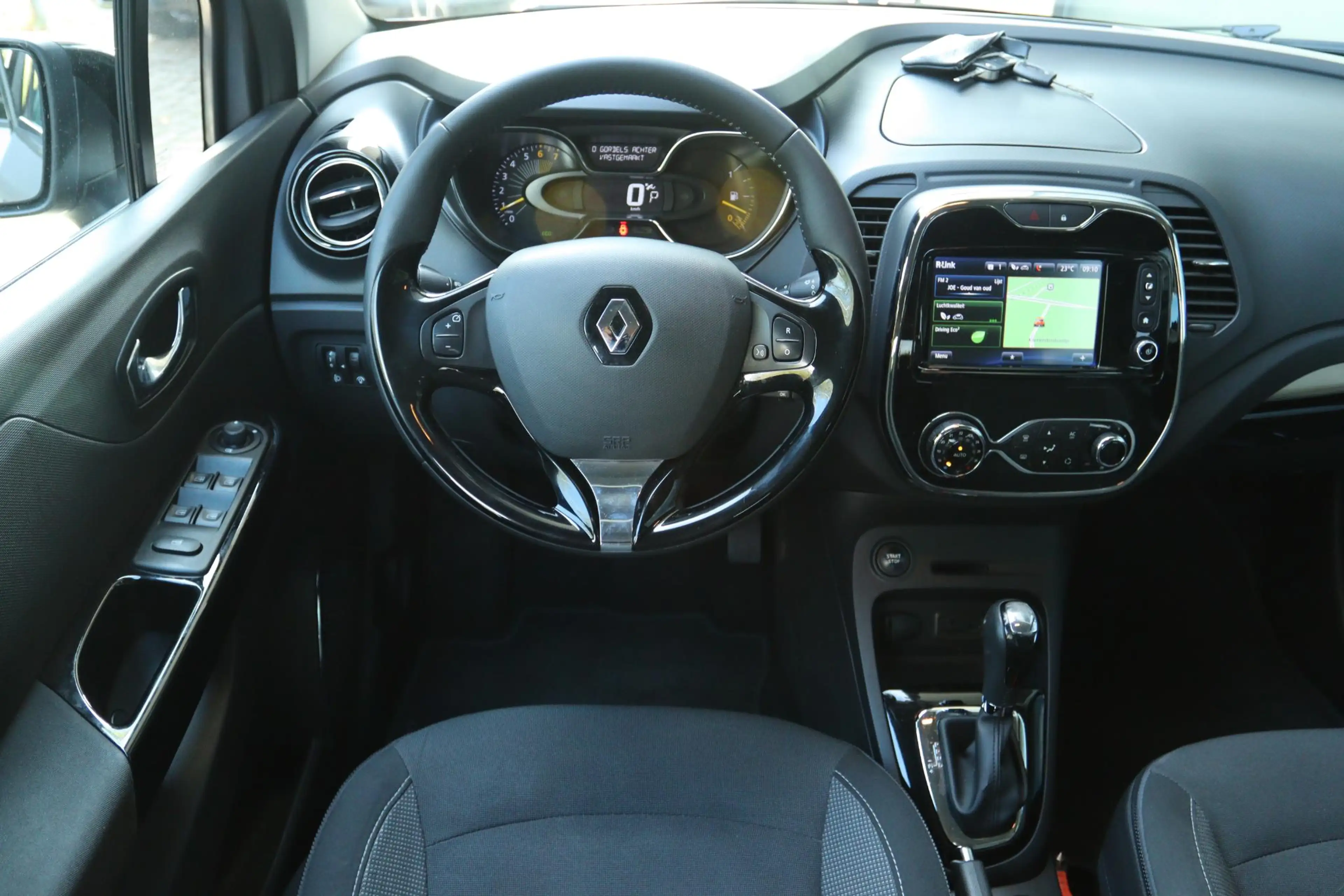 Renault Captur 1.2 TCE DYNAMIQUE AUT. | CAMERA | KEY-LESS | PDC | — photo 12