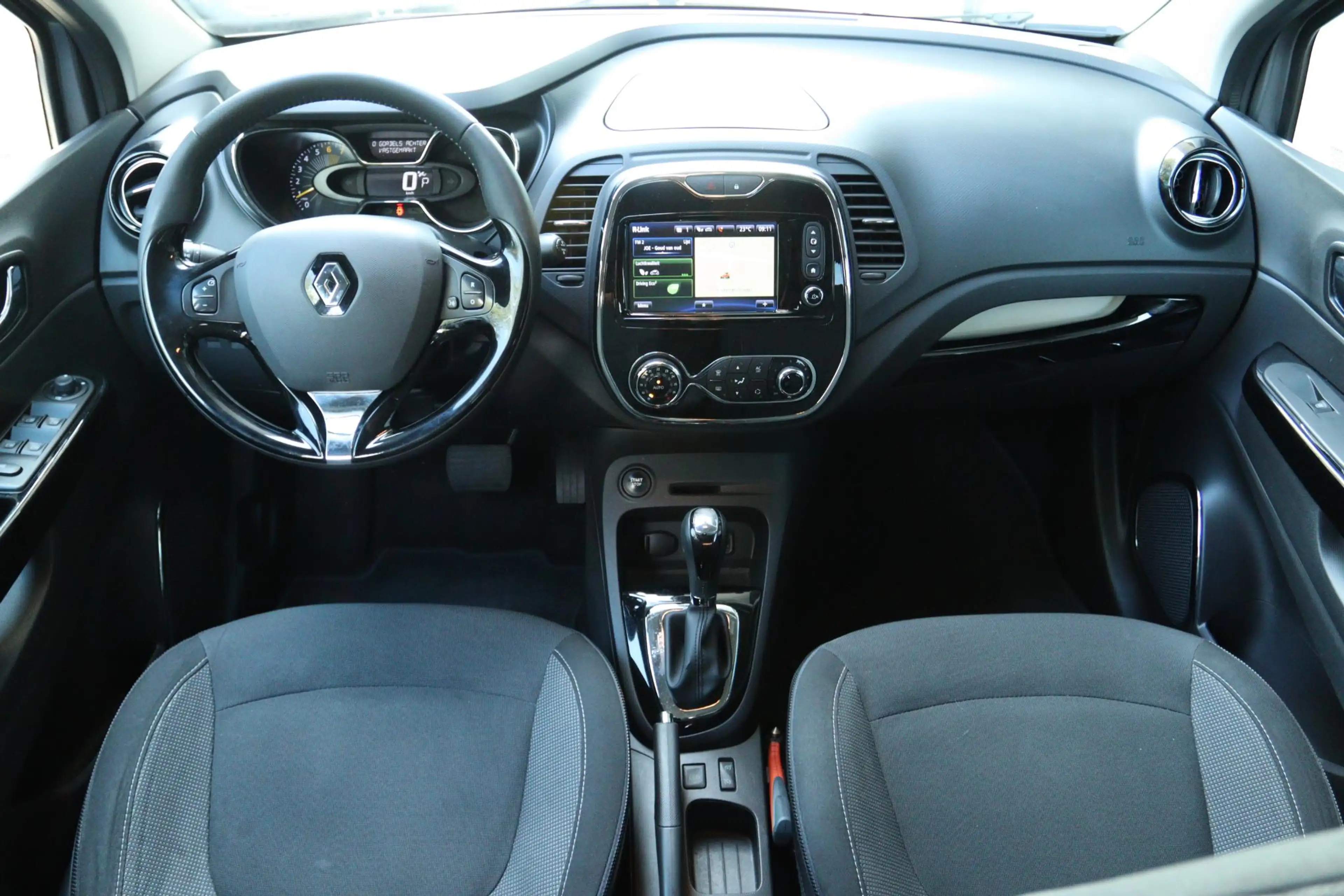Renault Captur 1.2 TCE DYNAMIQUE AUT. | CAMERA | KEY-LESS | PDC | — photo 13