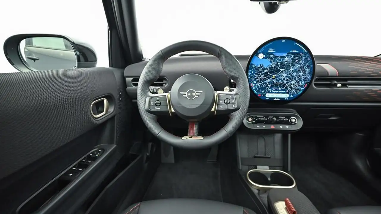 MINI Cooper C John Cooper Works Trim 14