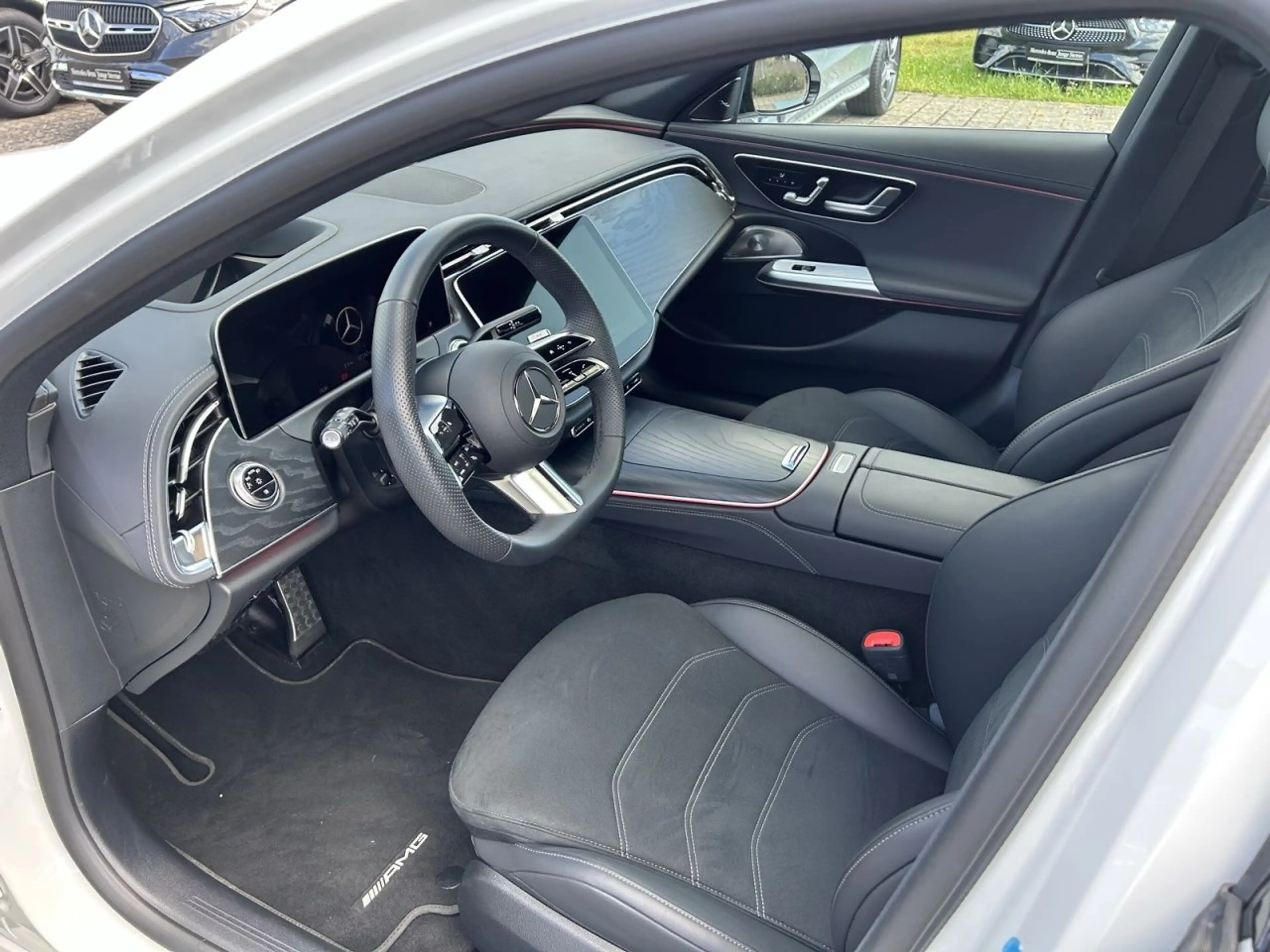 Mercedes-Benz E 220 d T 4M AMG+BURM+NIGHT+DIGI LIGHT+MEMORY — photo 12