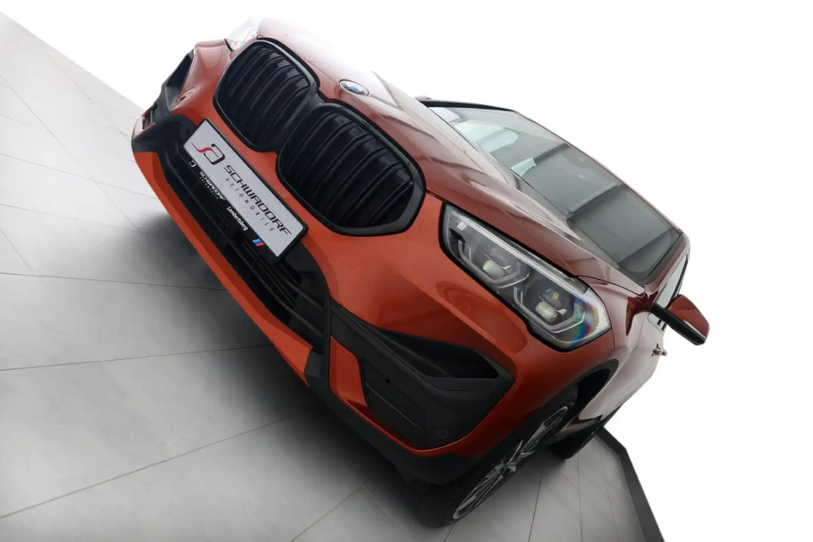 BMW X1 sDrive18d M-Lenkrad Leder Apple RFK AHK 19" Orange - 2