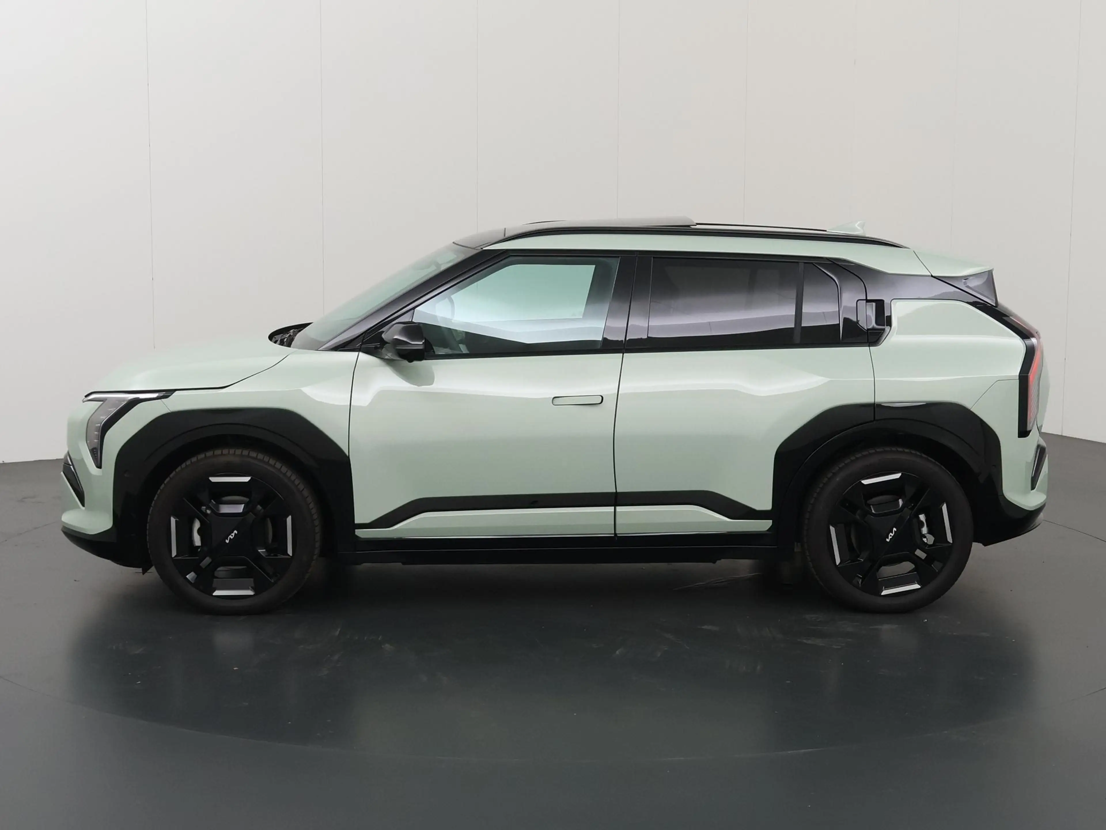 Kia EV3 GT-Line 81.4 kWh | Panoramaschuifdak | Harman Kard — photo 2