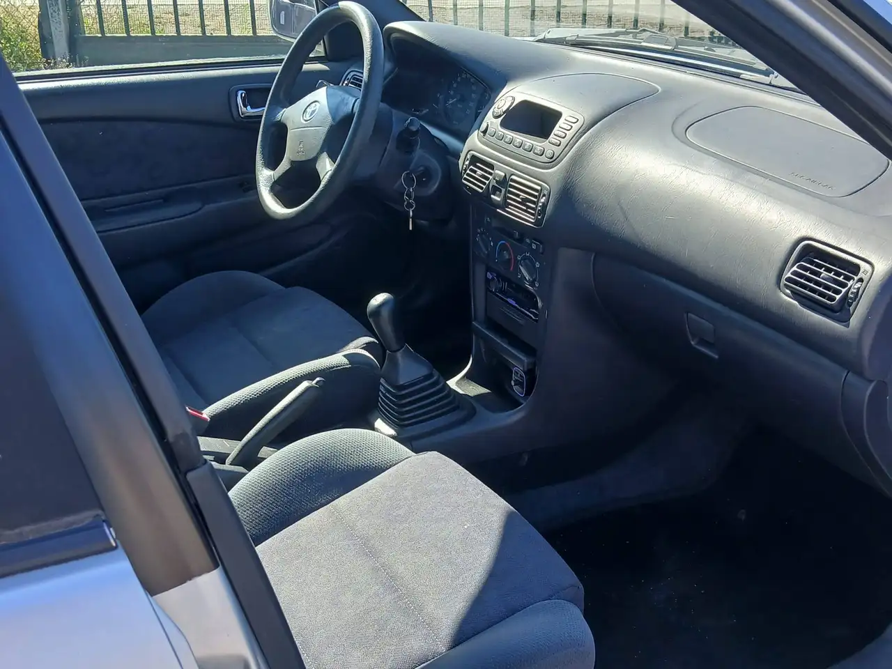 Toyota Corolla 1.6 VVT-i Terra, foto 5