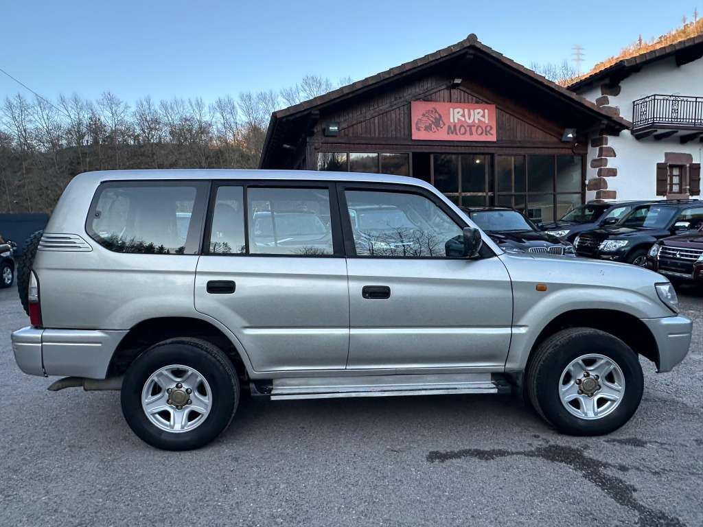 Toyota Land Cruiser 3.0 D4D GX - foto 1