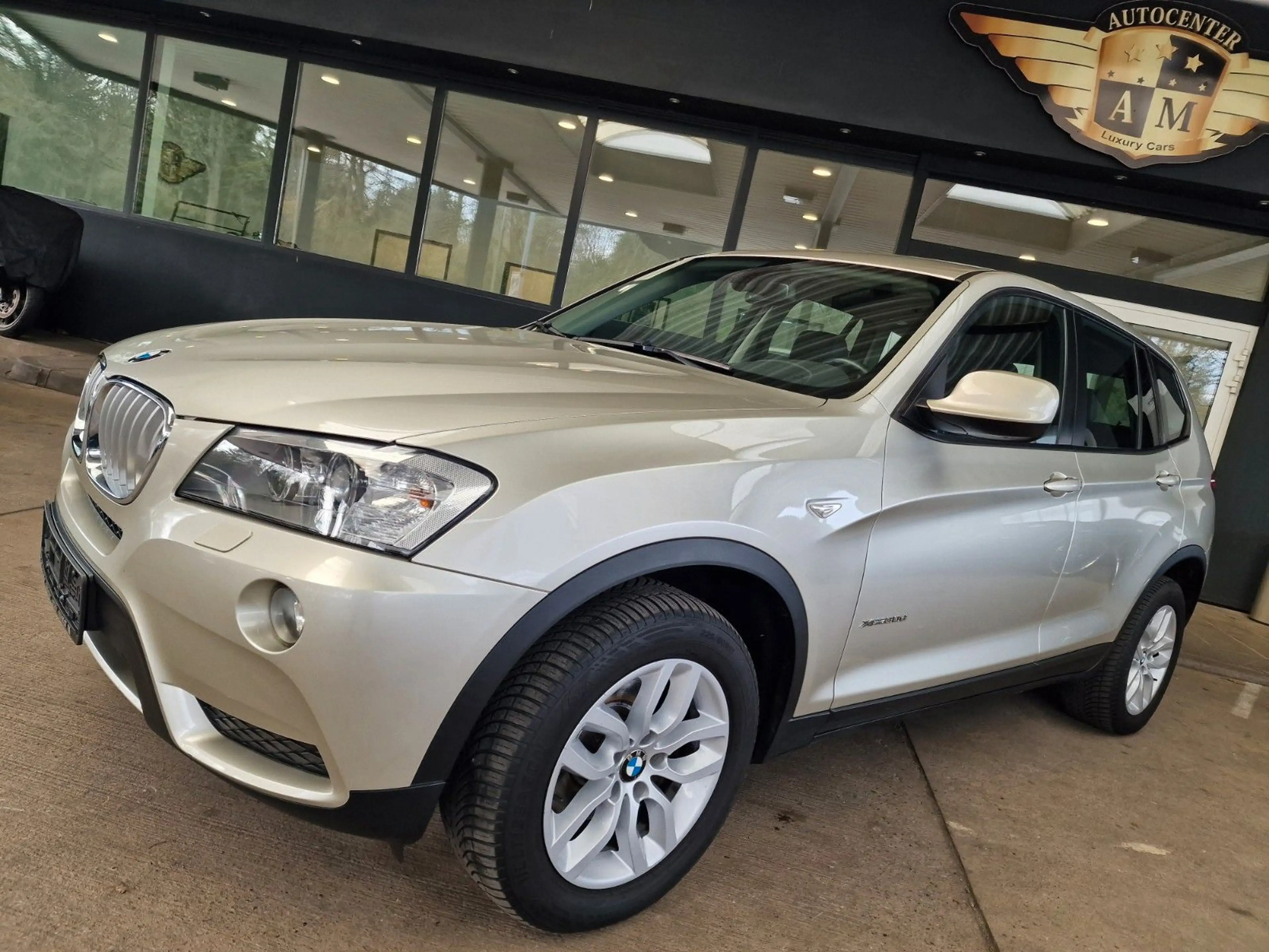 BMW X3 xDrive30d Aut. LEDER/NAVI/Bi-XENON/1.H/Mwst — photo 2