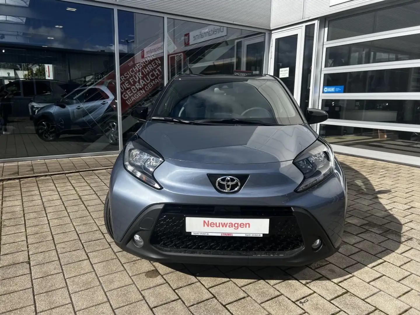Toyota Aygo X Teamplayer (AB7) Grau - 2