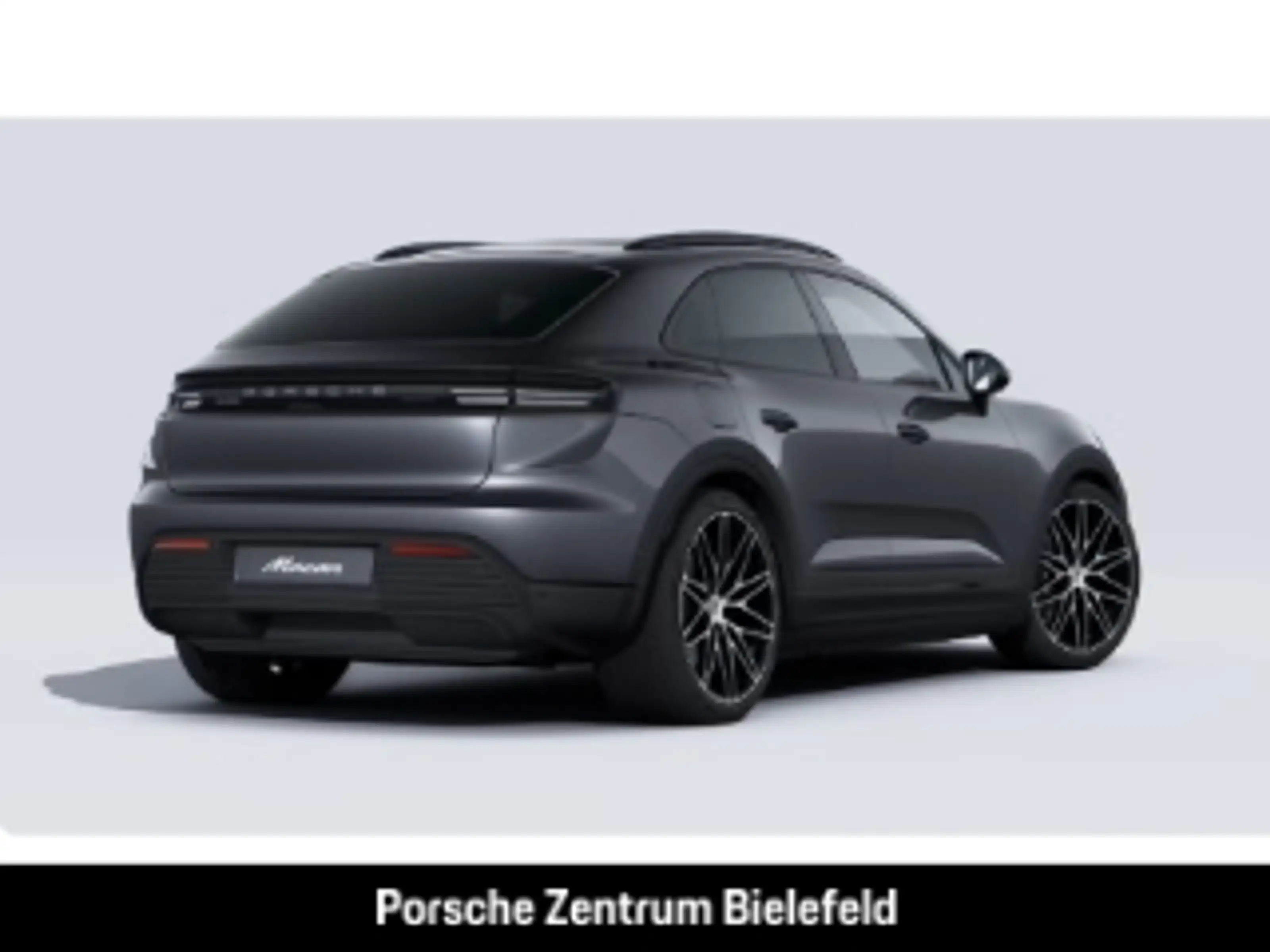 Porsche Macan 4 — photo 3