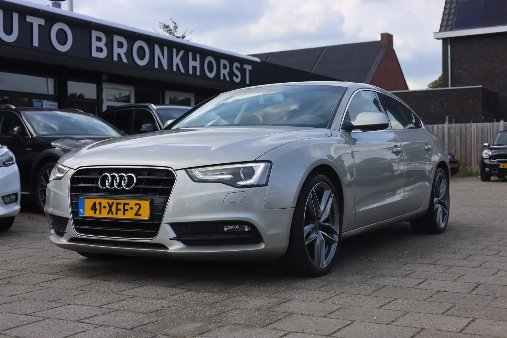 Audi A5 Sportback 1.8 TFSI S-LINE AUTOMAAT | NAVI | TREKHA Grijs - 1
