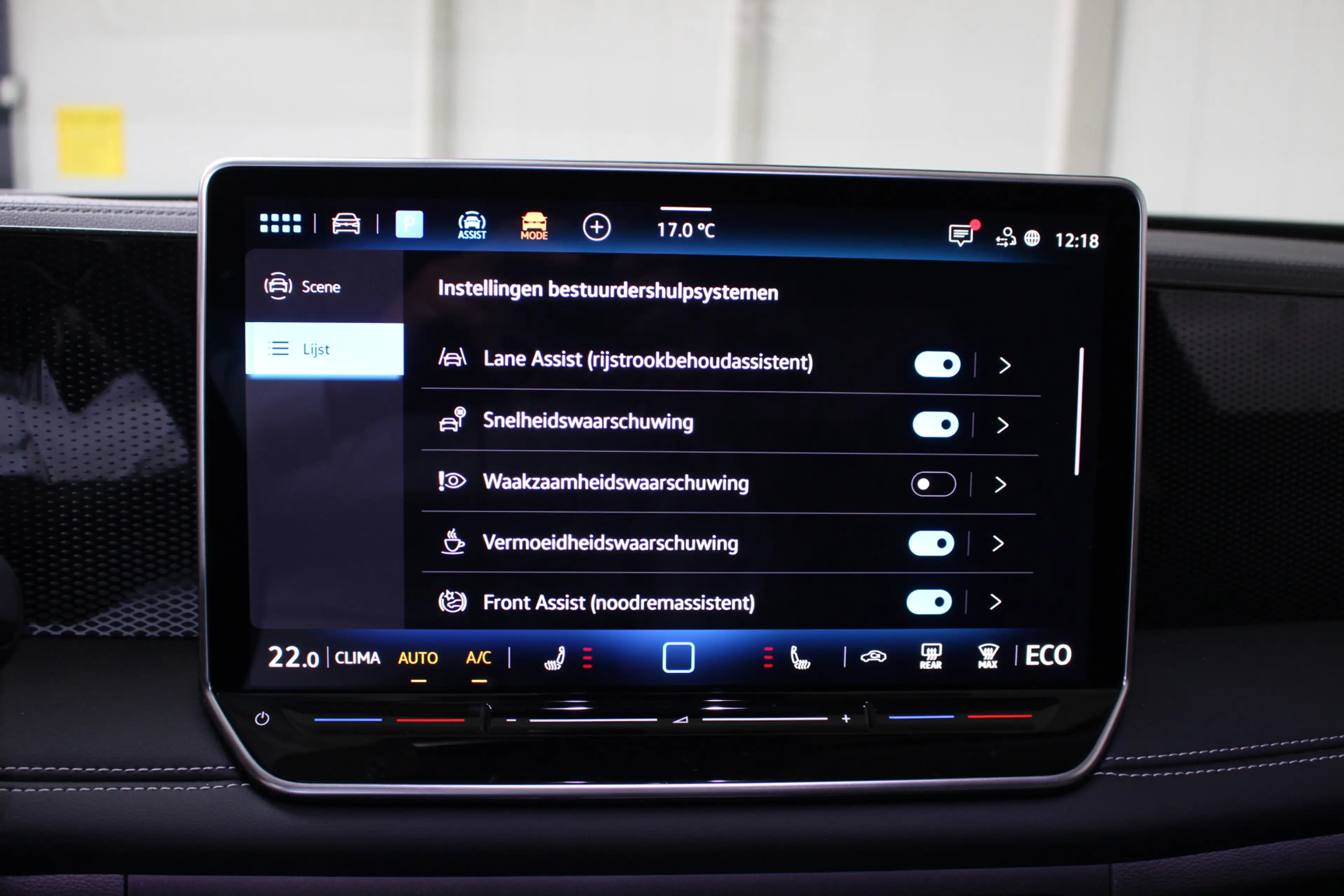 Volkswagen Tiguan 1.5 eHybrid Life Energy Navigatie | Trekhaak | 18" — photo 21