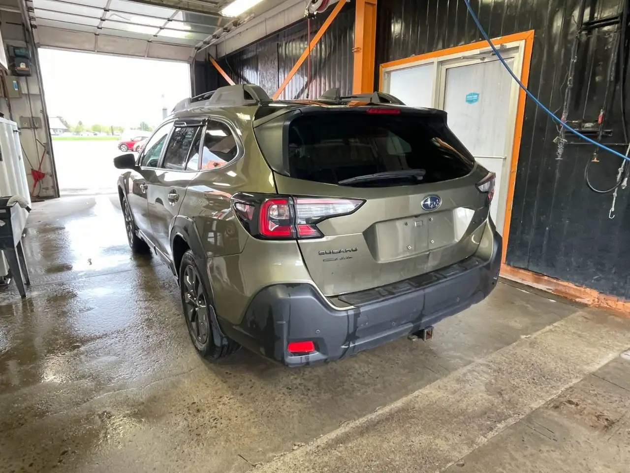 Subaru OUTBACK снимка Subaru OUTBACK