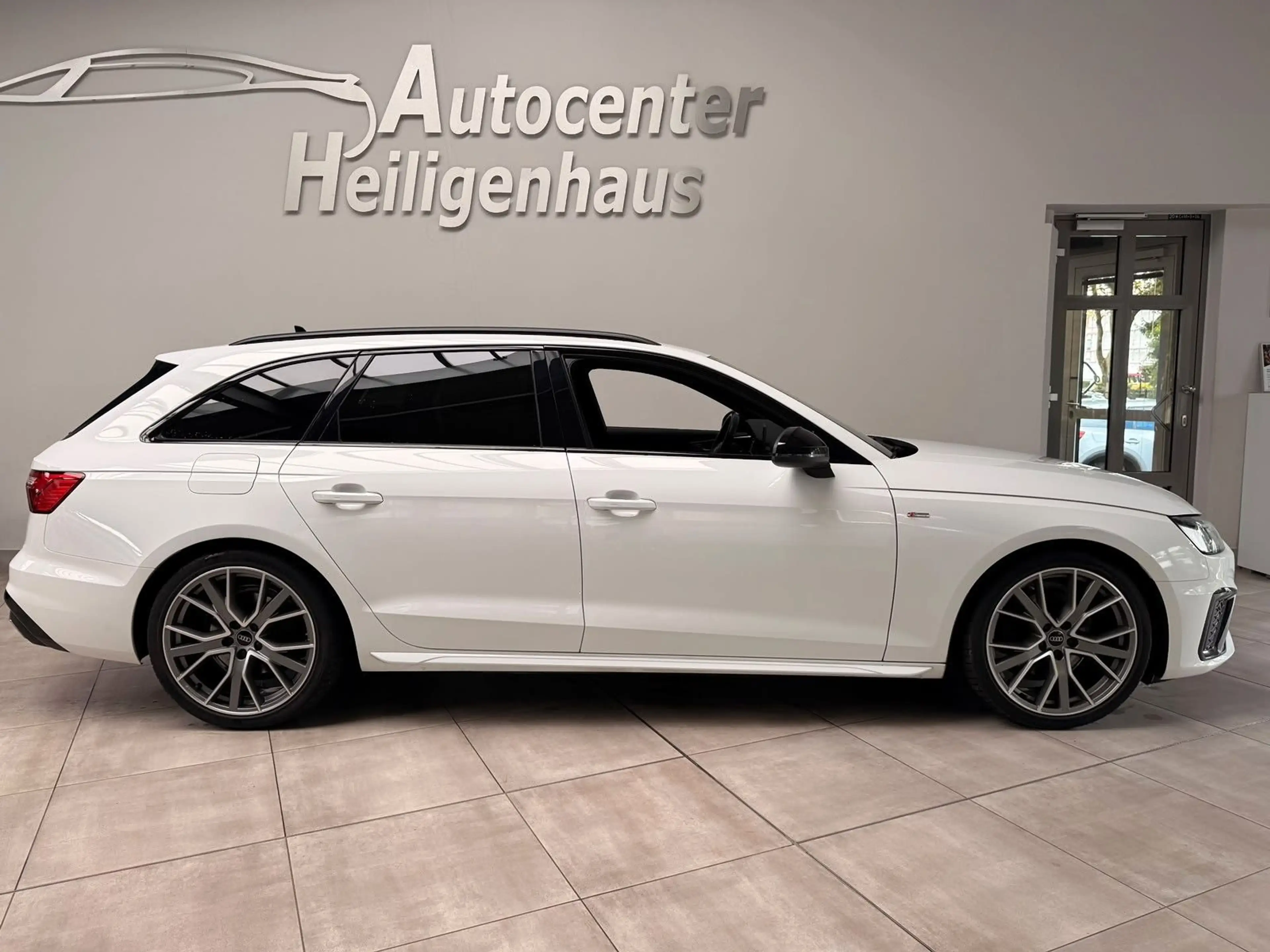 Audi A4 Avant 30 TDI S line S-Sitze Navi Tempo — photo 9
