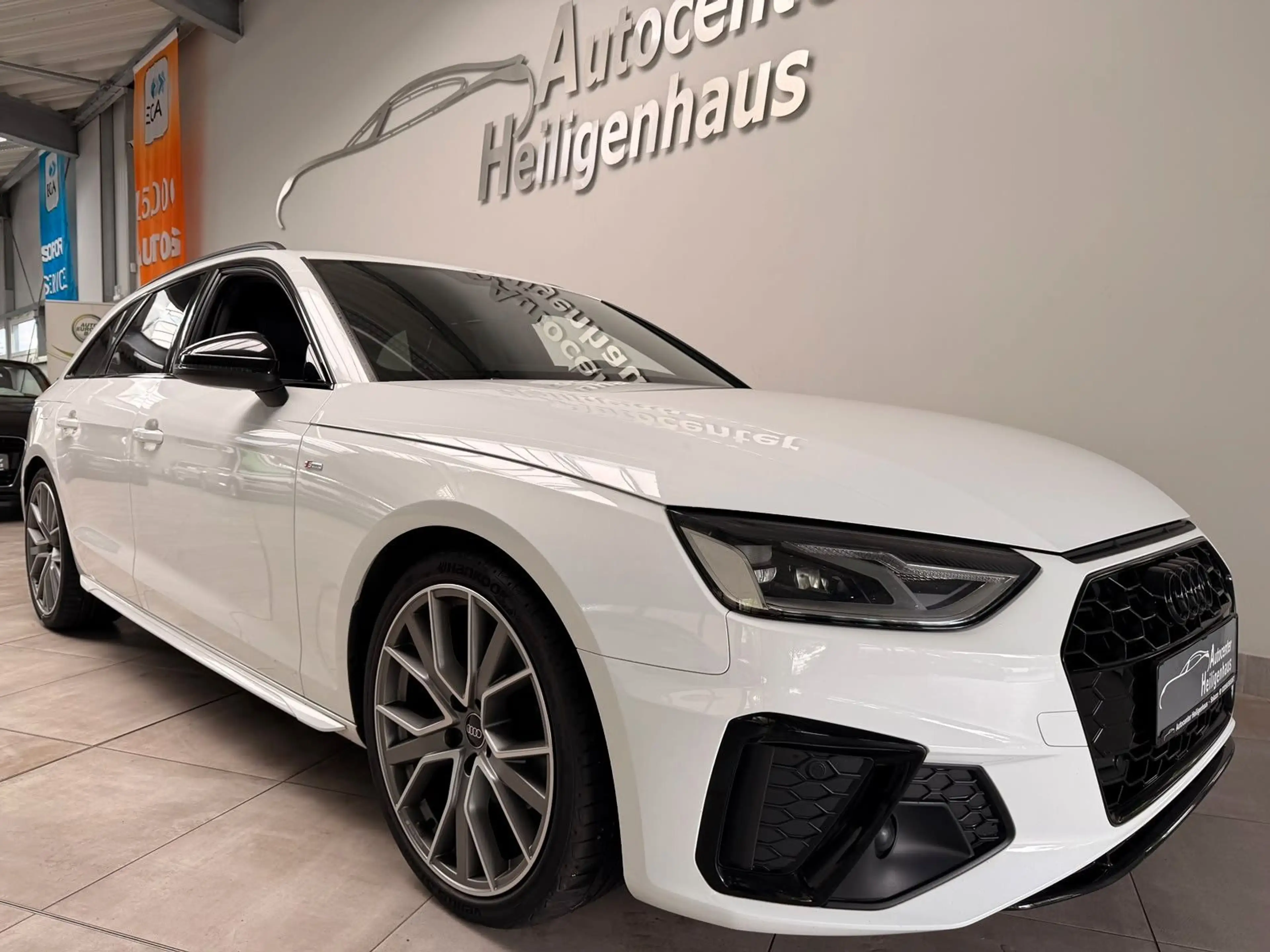 Audi A4 Avant 30 TDI S line S-Sitze Navi Tempo — photo 10