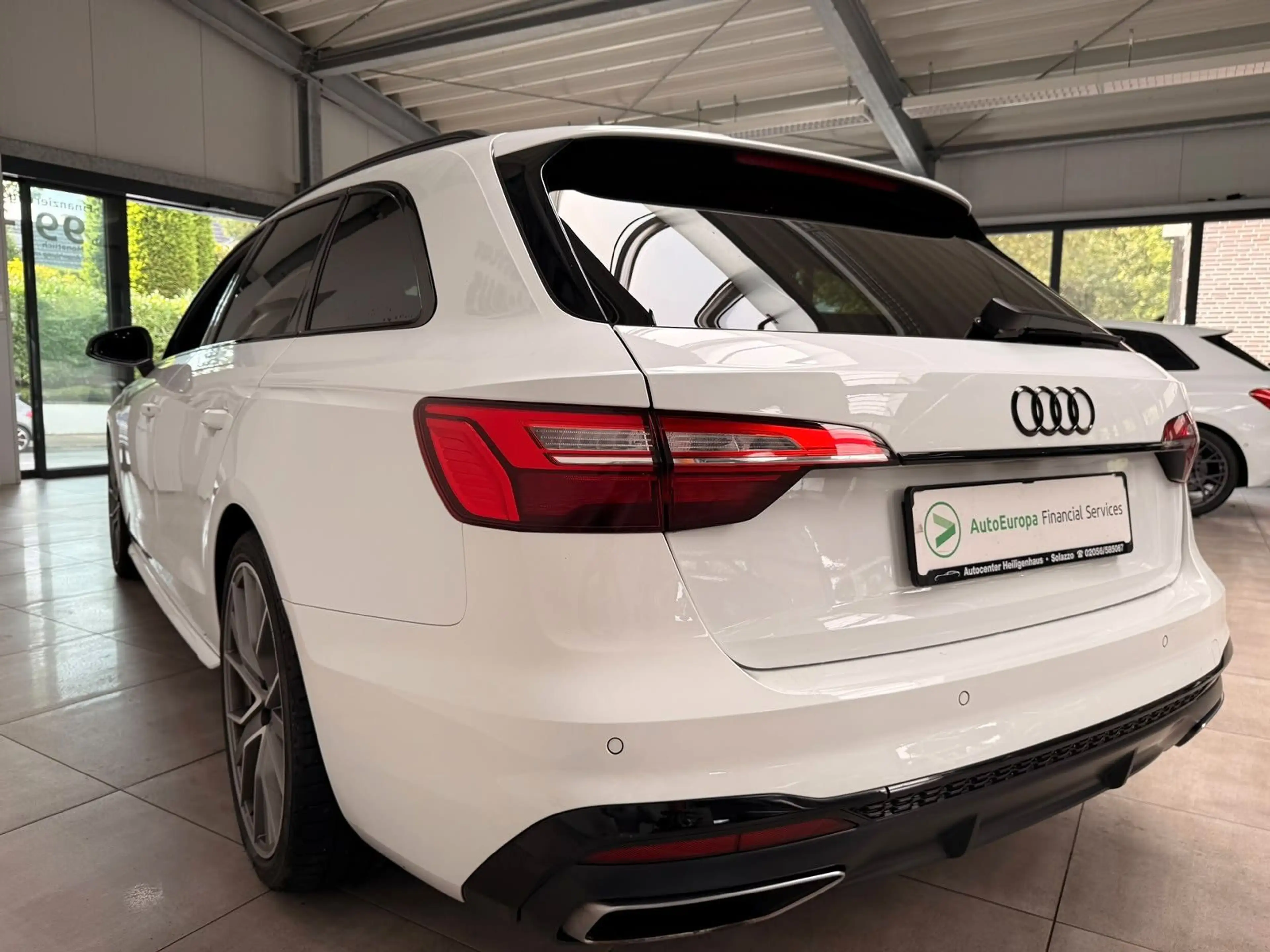 Audi A4 Avant 30 TDI S line S-Sitze Navi Tempo — photo 3