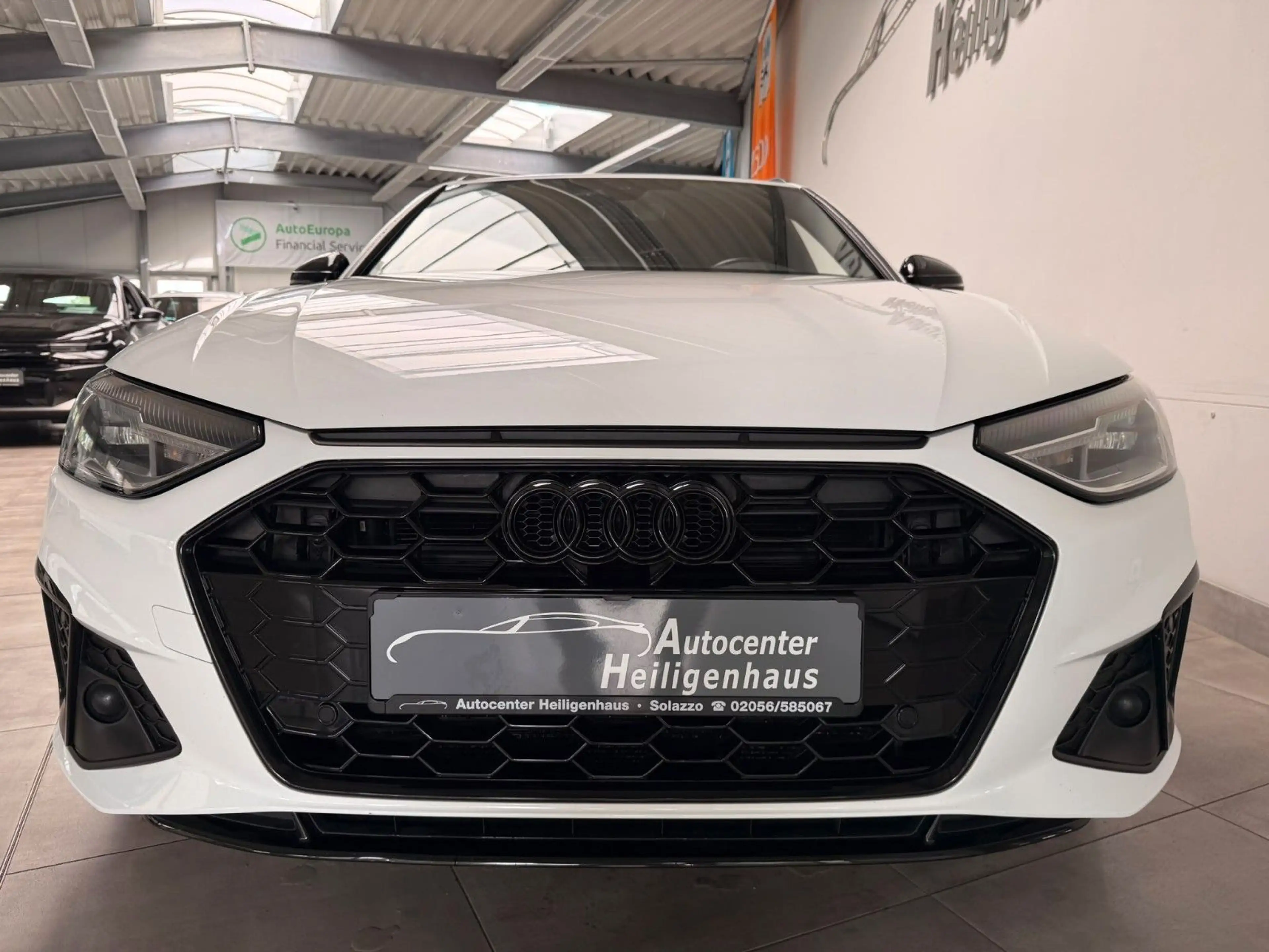 Audi A4 Avant 30 TDI S line S-Sitze Navi Tempo — photo 2