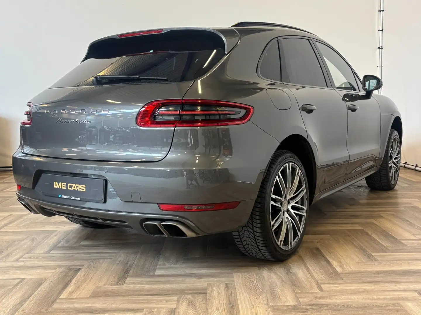 Porsche Macan 3.6 Turbo ,PANO, 400PK , INRUIL MOGELIJK ! Grau - 2