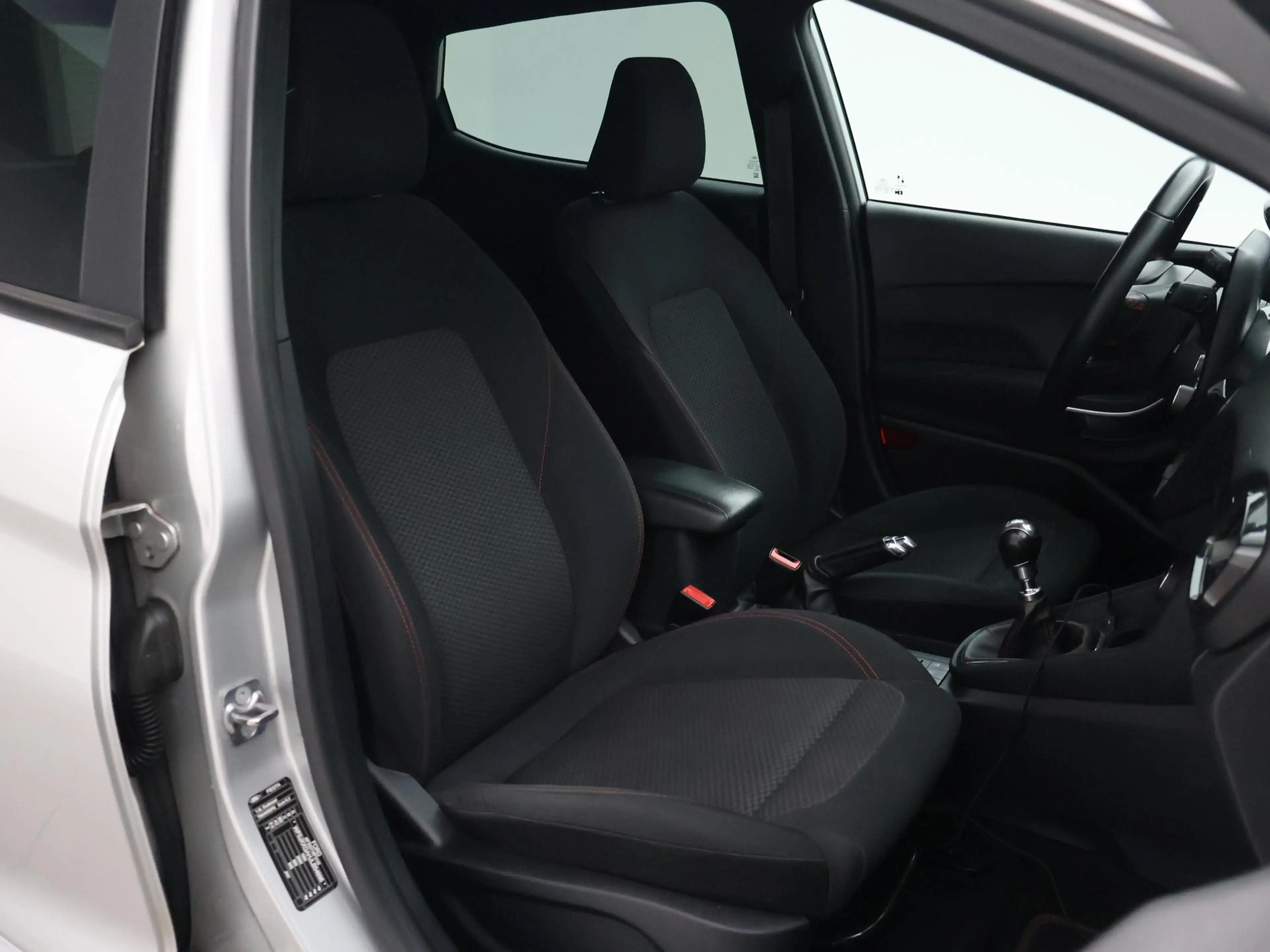 Ford Fiesta 1.0 ECOBOOST ST-LINE + WINTERPACK | NAVIGATIE | AP — photo 12