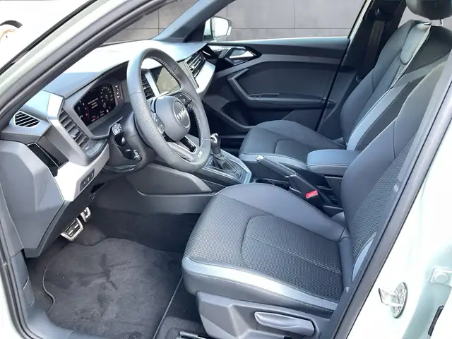 Audi A1 view 9