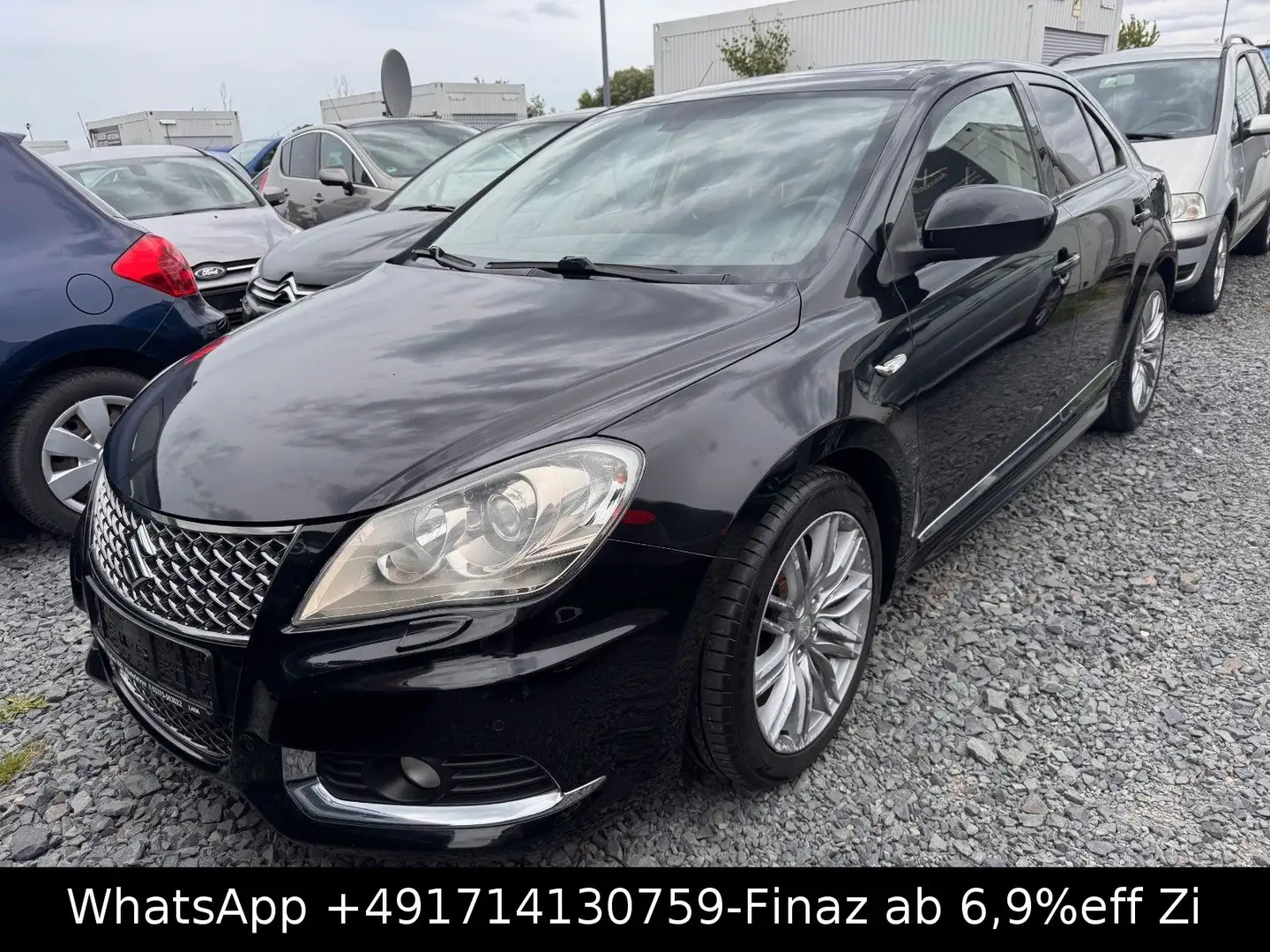 Suzuki Kizashi Sport 4x4-AUTO-KLIMA-LEDER-PDC-SHZ-XENON Schwarz - 1