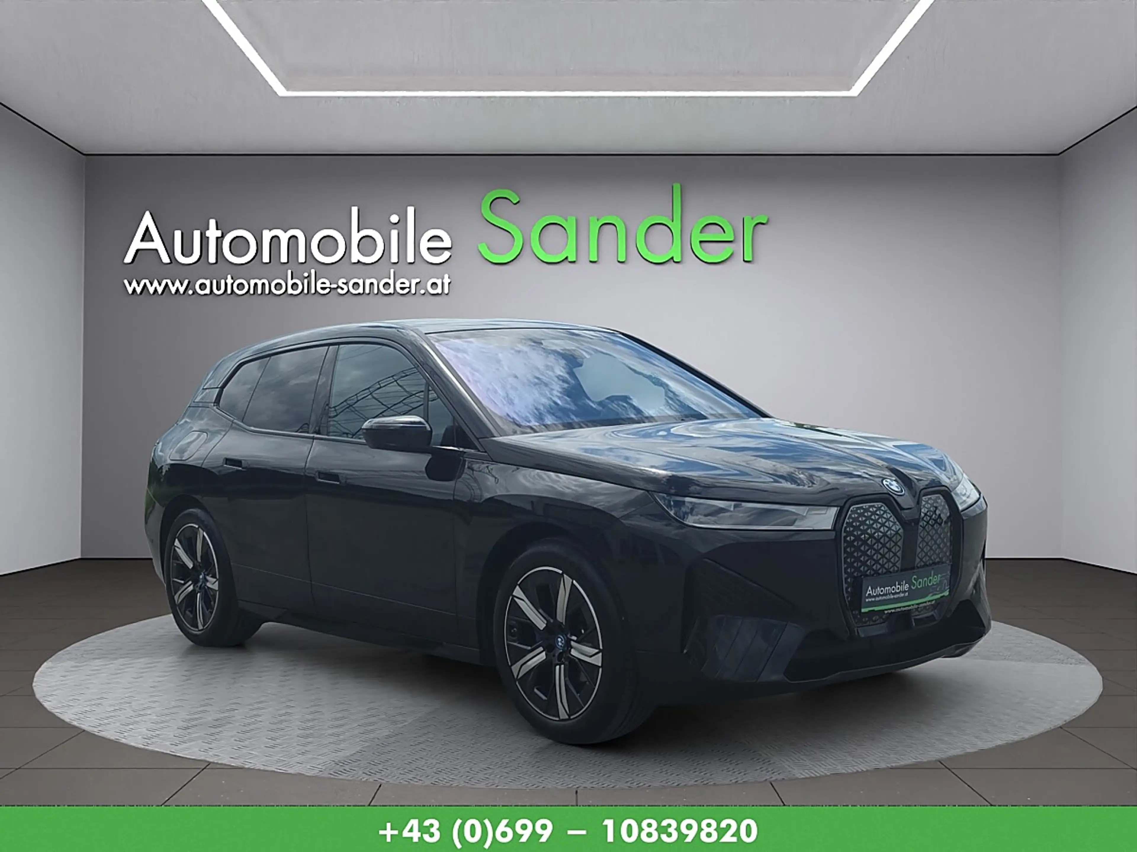 BMW iX xDrive40 EDITION SPORT*HEAD-UP/LEDER/HARMAN-KAR... — photo 4