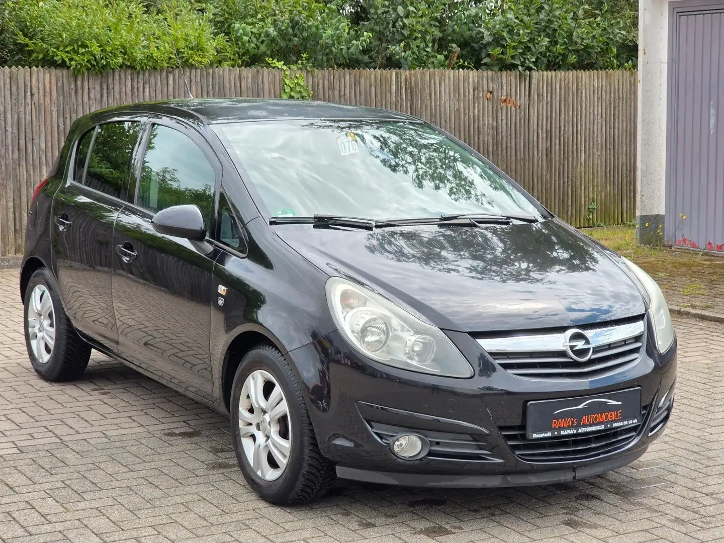 Opel Corsa D Edition "111 Jahre" Noir - 2
