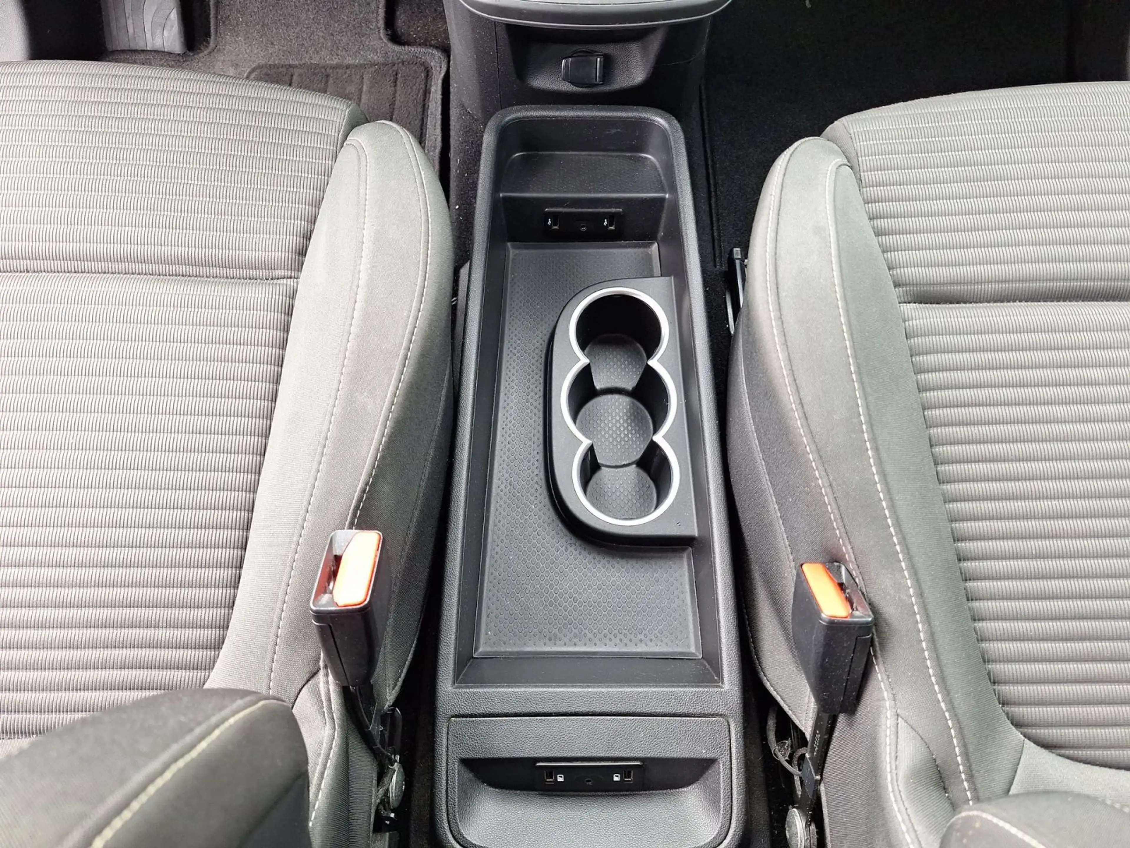 Renault Grand Scenic IV 1.3 TCe 140 Zen GPF — photo 15