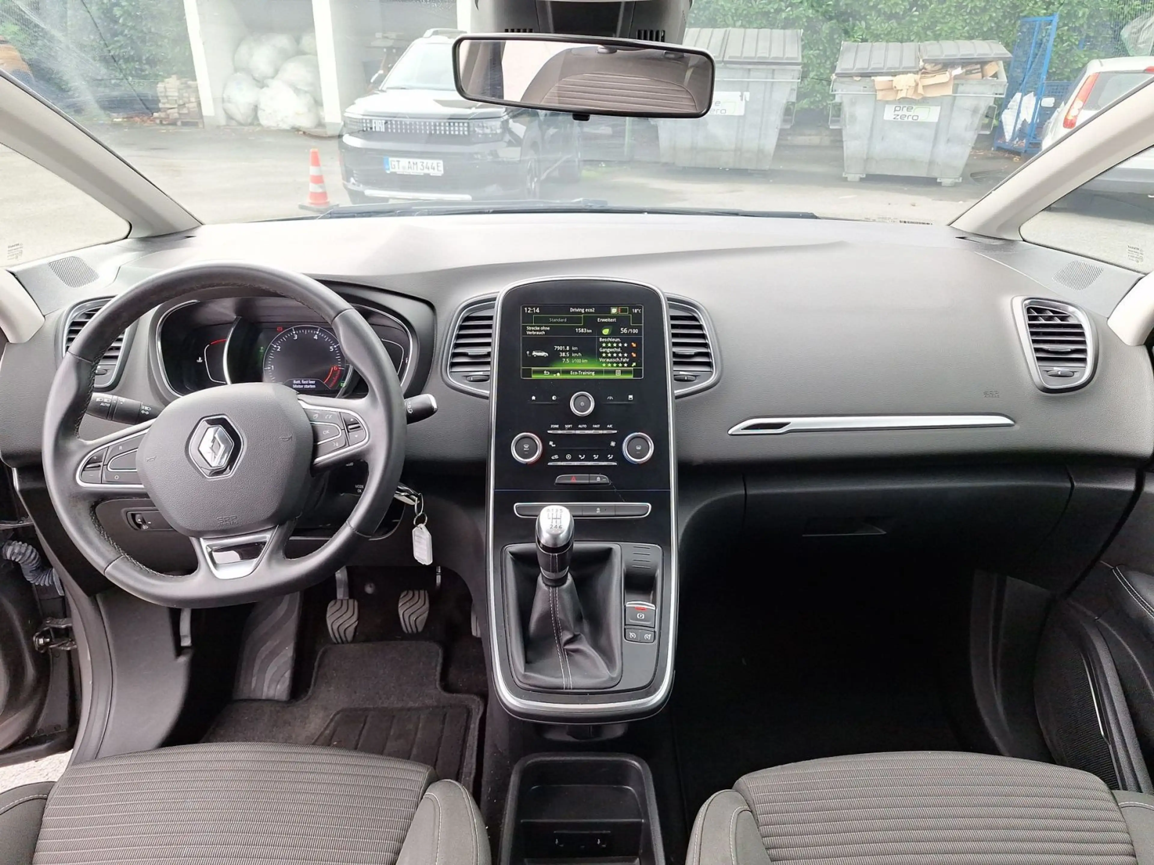 Renault Grand Scenic IV 1.3 TCe 140 Zen GPF — photo 14