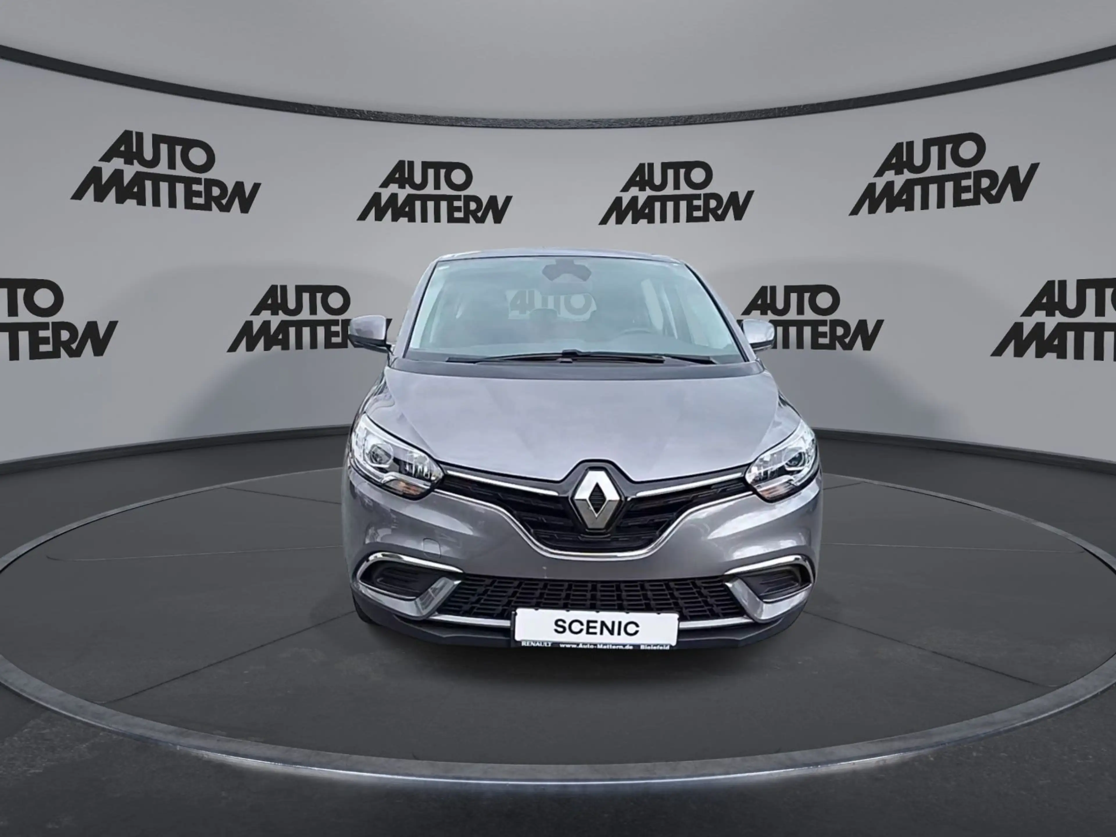 Renault Grand Scenic IV 1.3 TCe 140 Zen GPF — photo 2