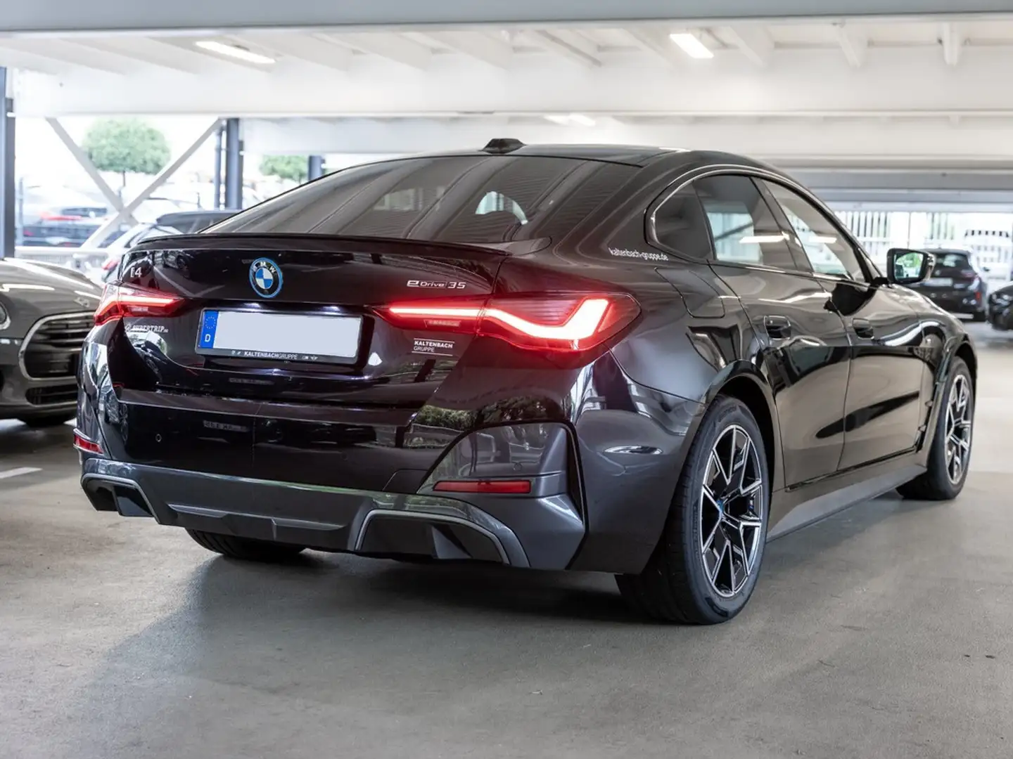 BMW i4 Gran Coupe 35 eDrive M-Sport Pro LASER LED Schwarz - 2