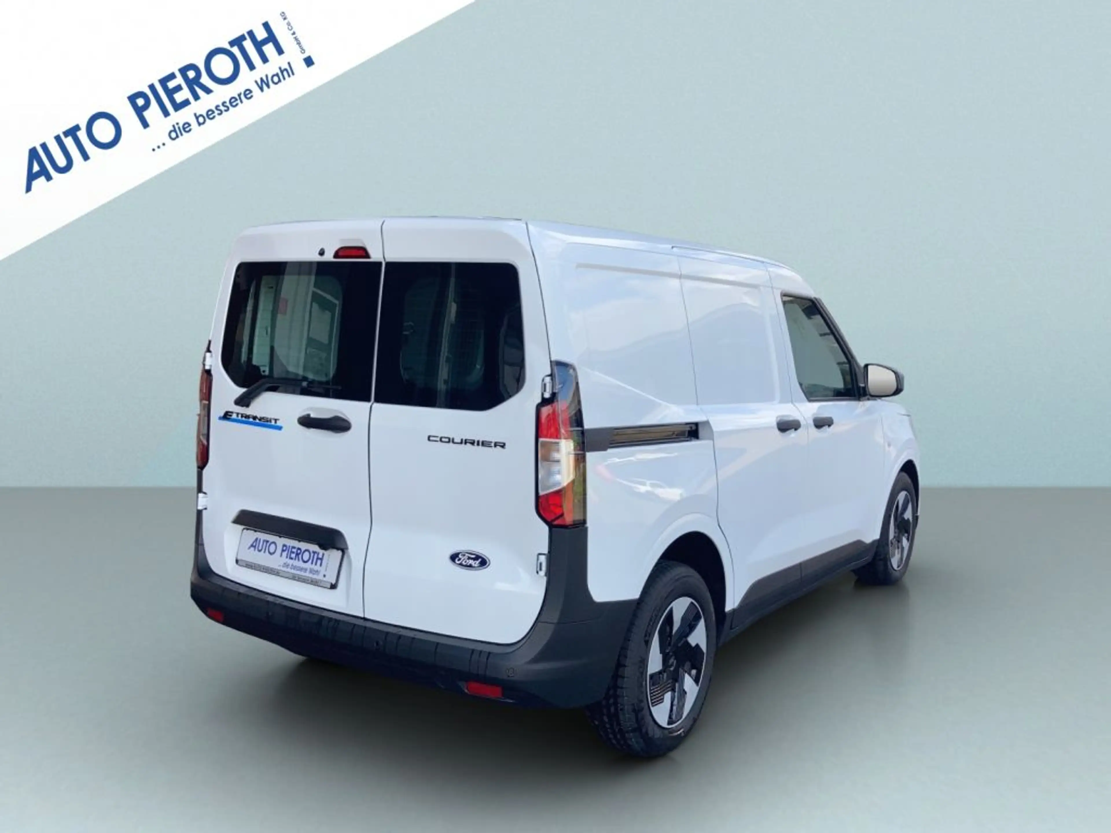 Ford Transit Courier 54kWh Trend — photo 3