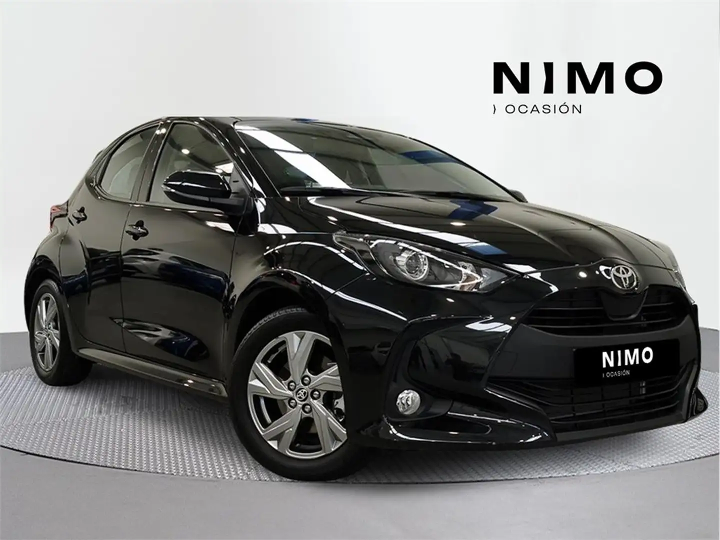Toyota Yaris 120H 1.5 Active Plus - 1
