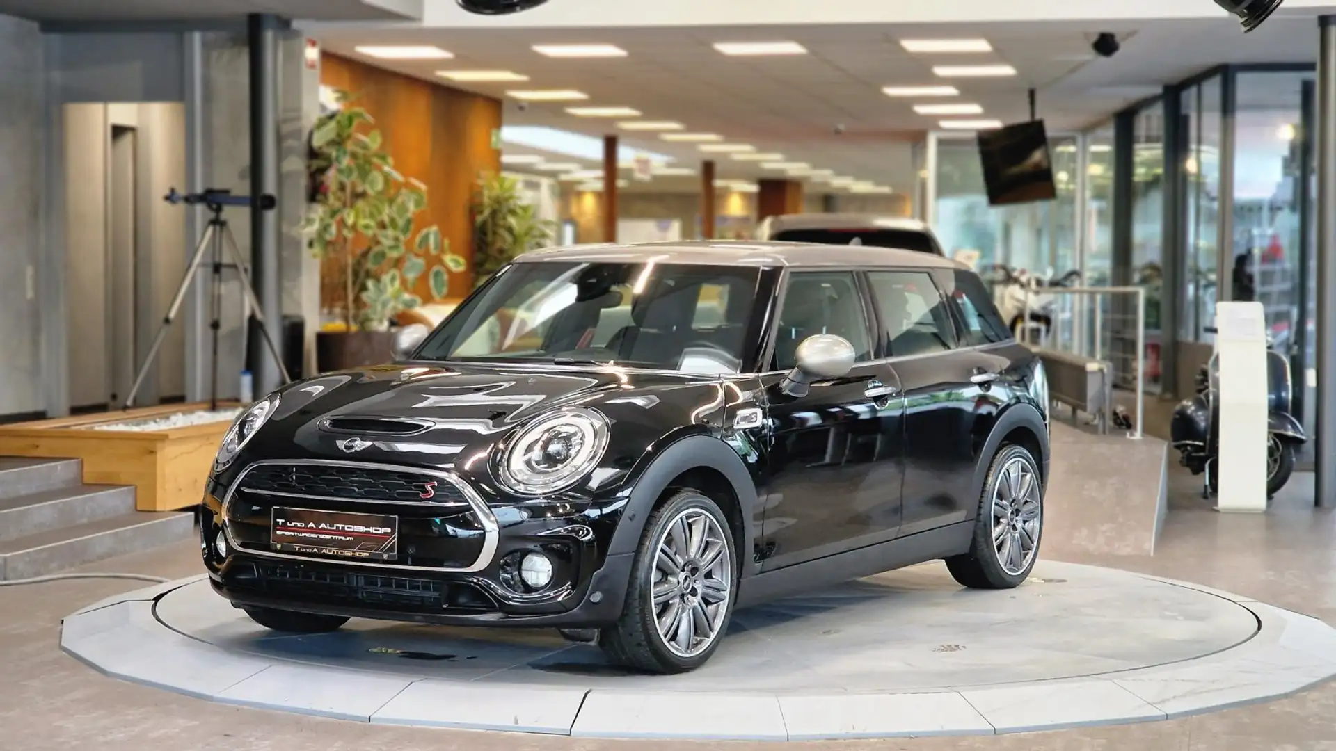 MINI Cooper S Clubman Clubman *Ambiente*Sitzheizung*18Zoll* Schwarz - 1
