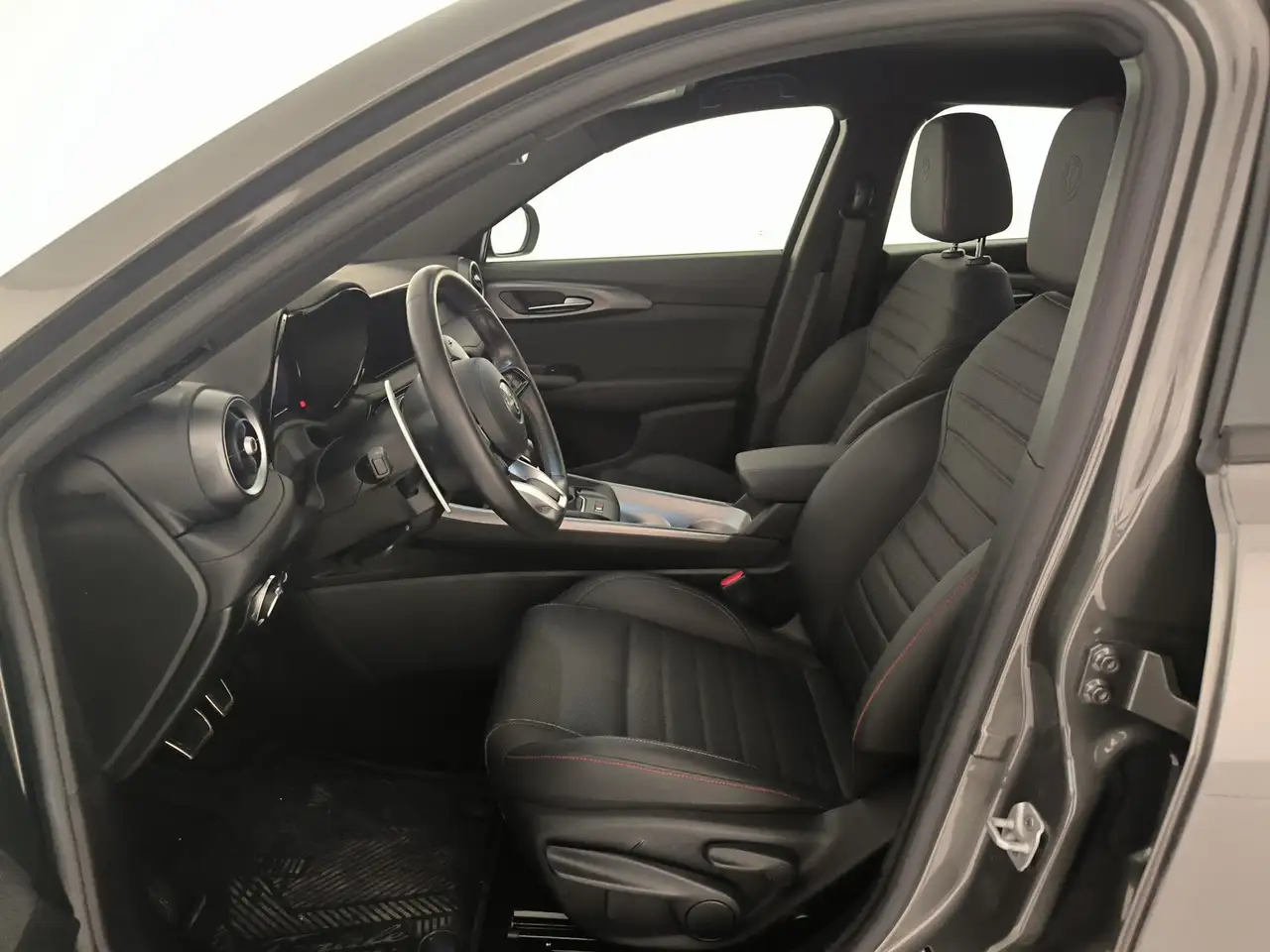 Alfa Romeo Tonale 2023 — фото 10