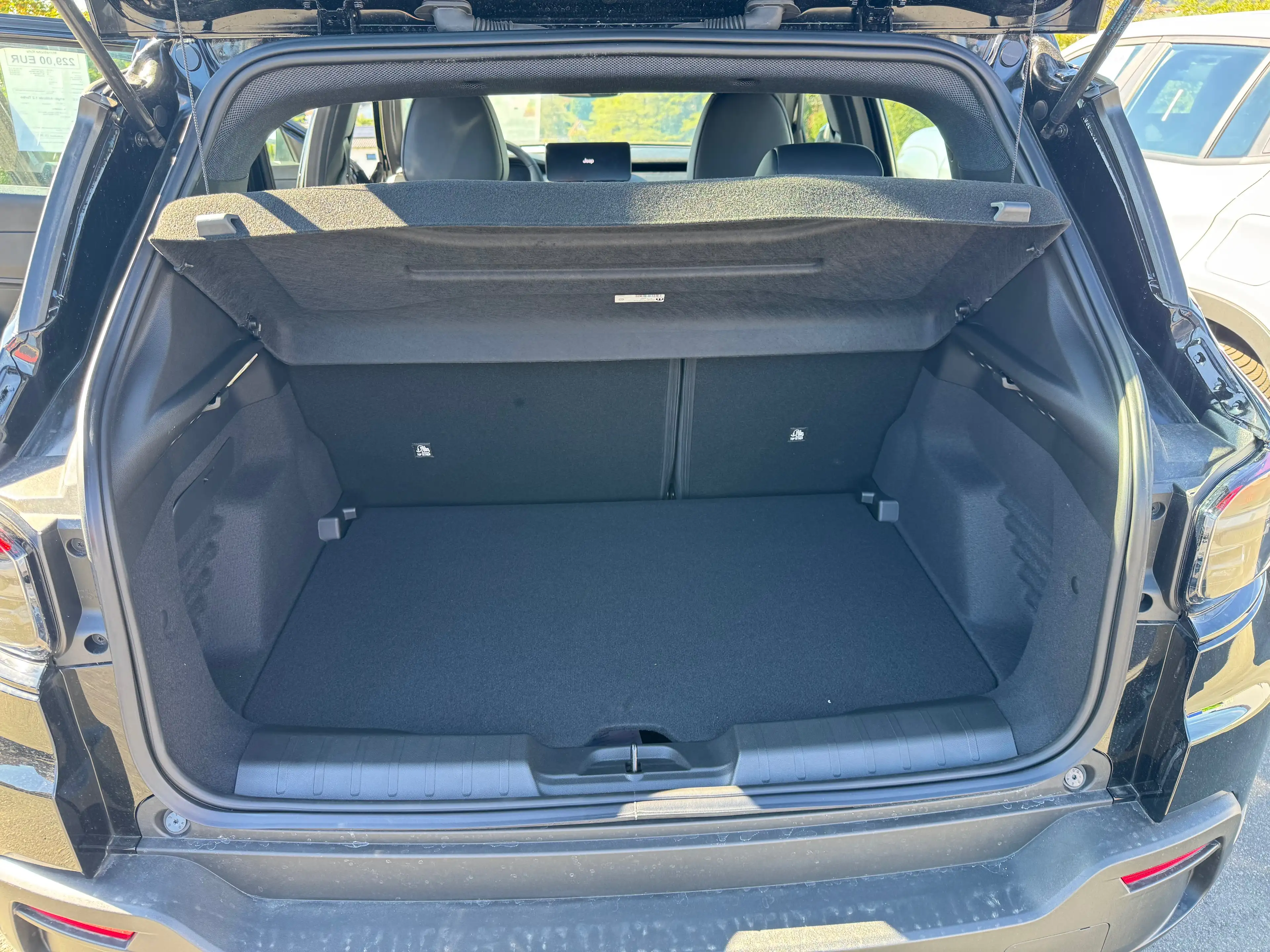 Jeep Avenger Altitude 1.2 Benziner — photo 13