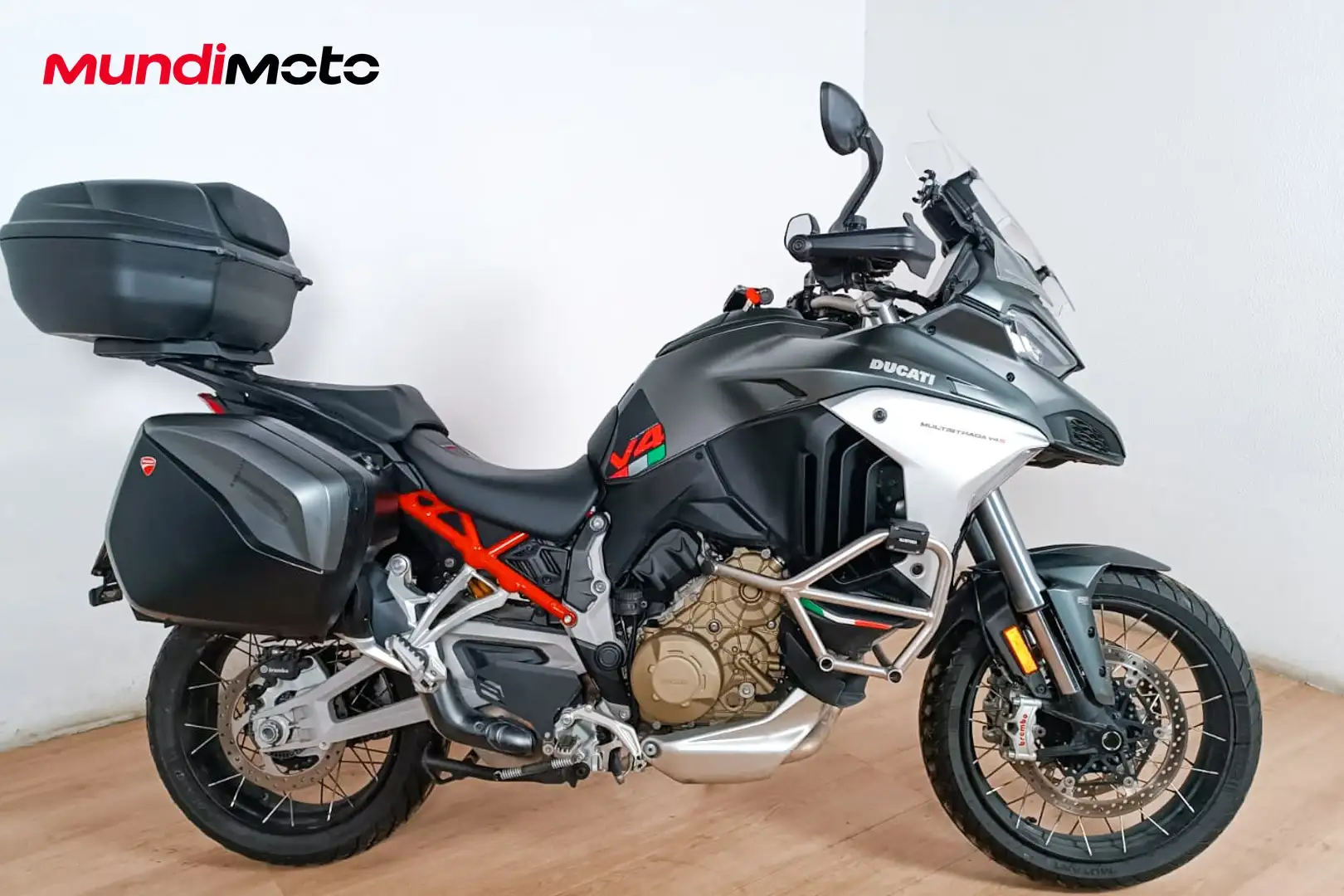 Ducati Multistrada V4 S - 1