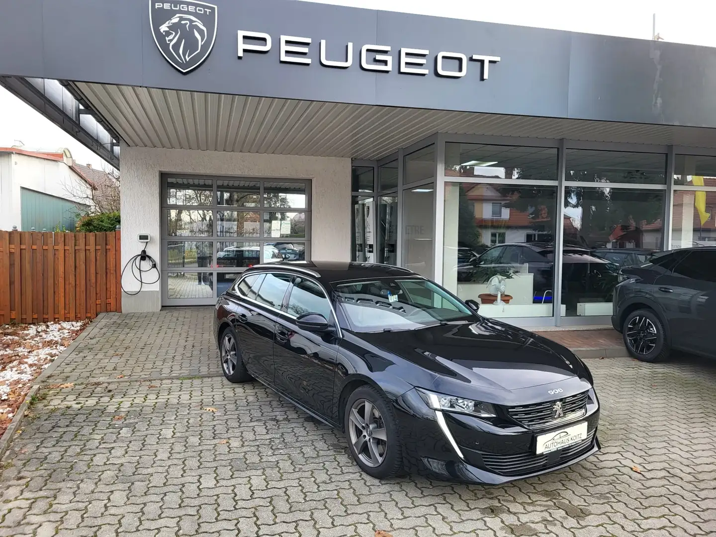 Peugeot 508 Allure Schwarz - 1