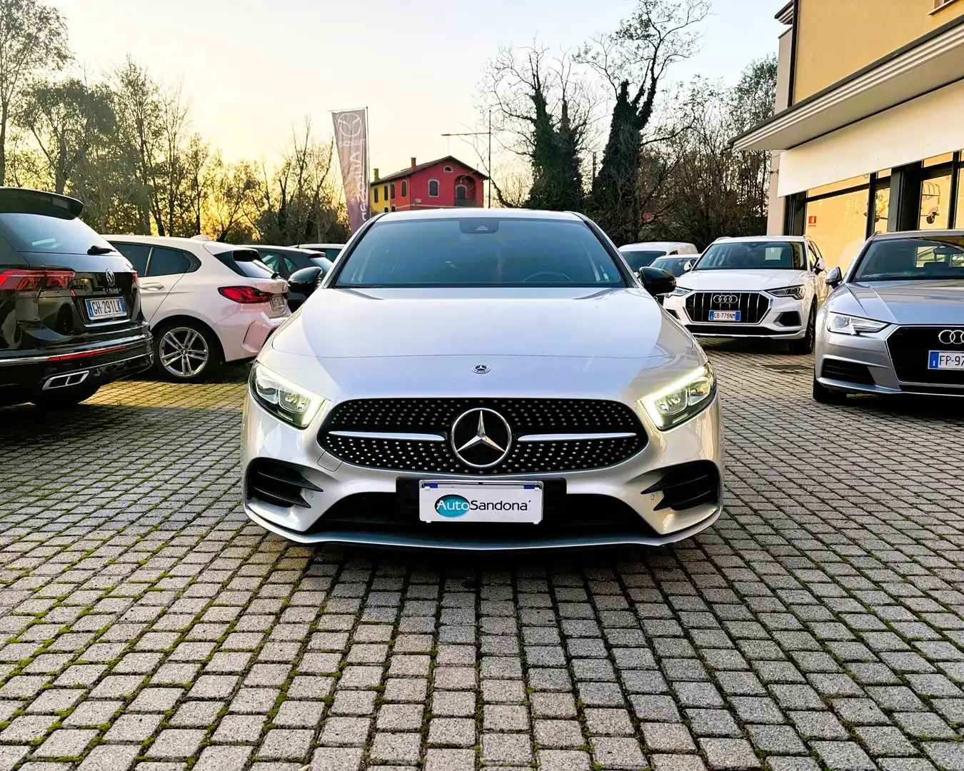 Mercedes-Benz A 180 d Premium Night Edition auto -PREZZO REALE- Grau - 2