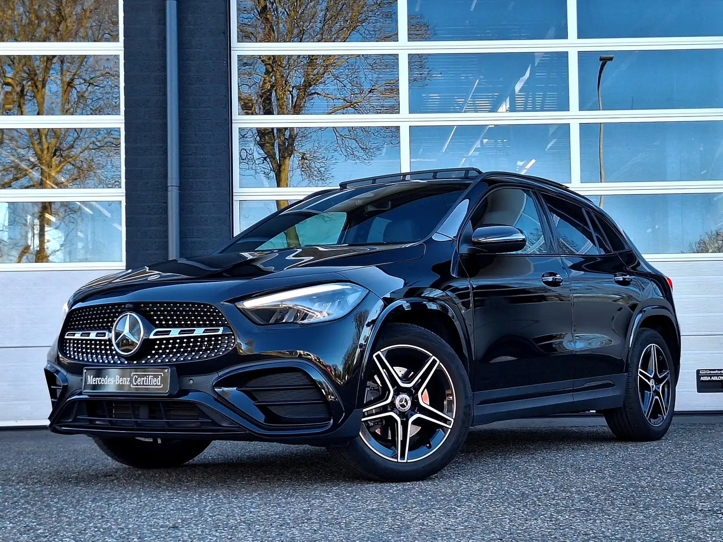 Mercedes-Benz GLA 250 e AMG Line | Panoramadak | Night pakket | Achterui Schwarz - 2