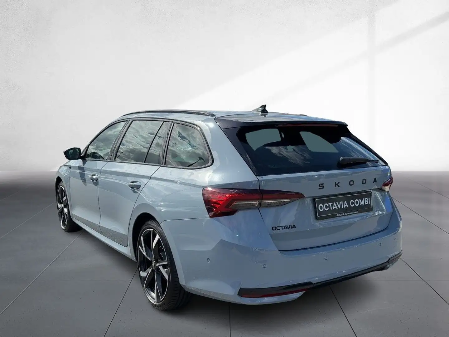 Skoda Octavia Combi SPORTLINE 2,0 TDI DSG *STANDHEITZ* Gris - 2
