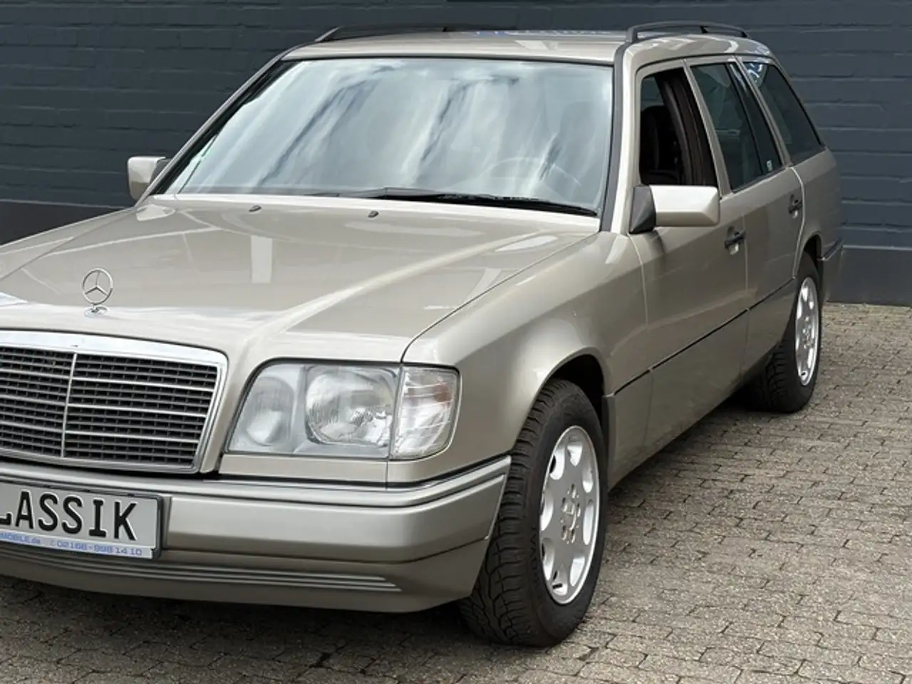 Mercedes-Benz E 200 T Automatik /Klima /Rentner /H-Kennzeichen, foto 4