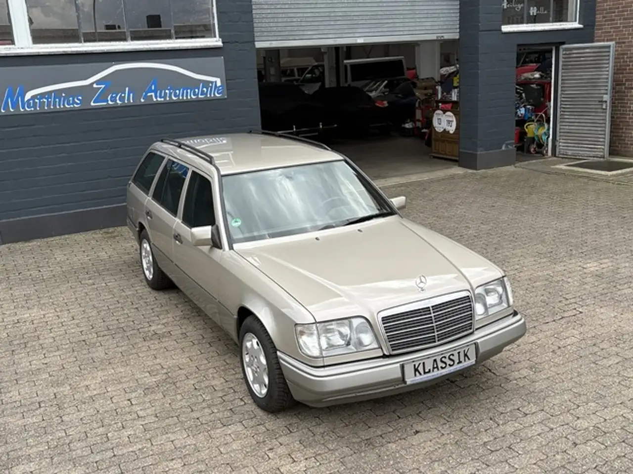 Mercedes-Benz E 200 T Automatik /Klima /Rentner /H-Kennzeichen, foto 7