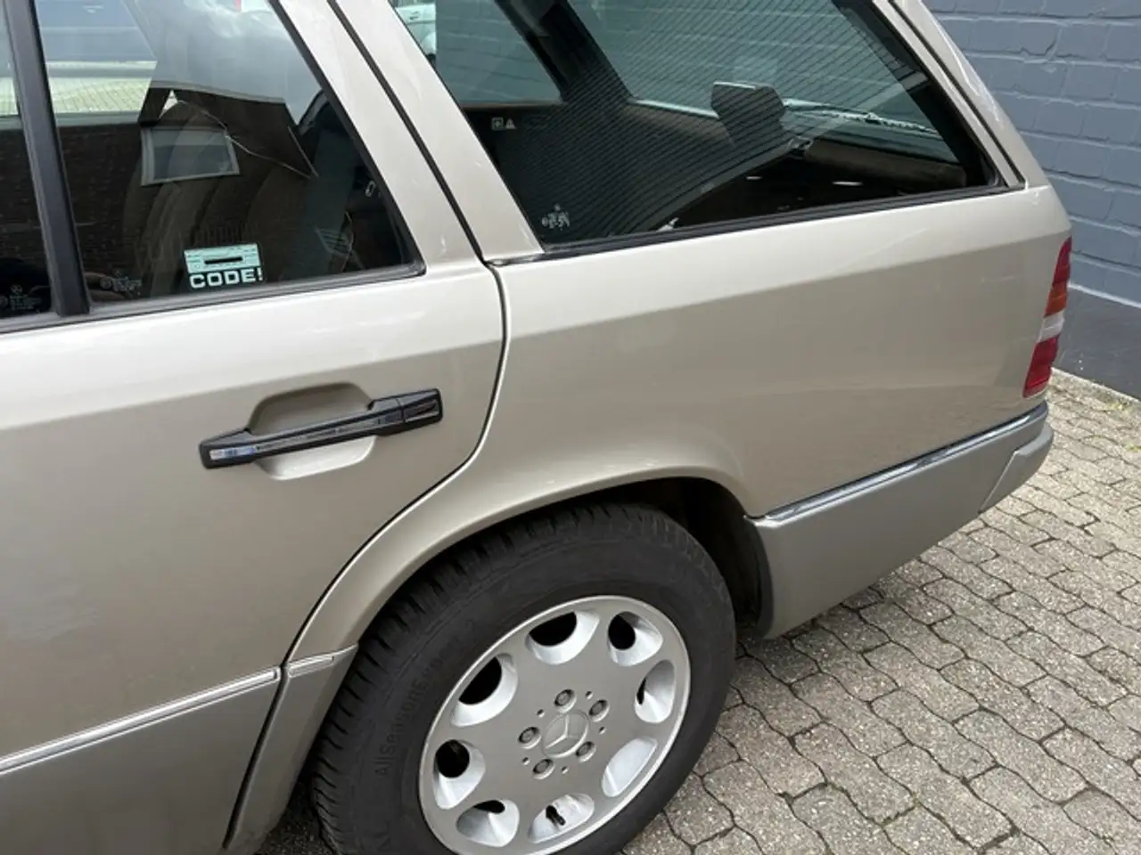 Mercedes-Benz E 200 T Automatik /Klima /Rentner /H-Kennzeichen, foto 12