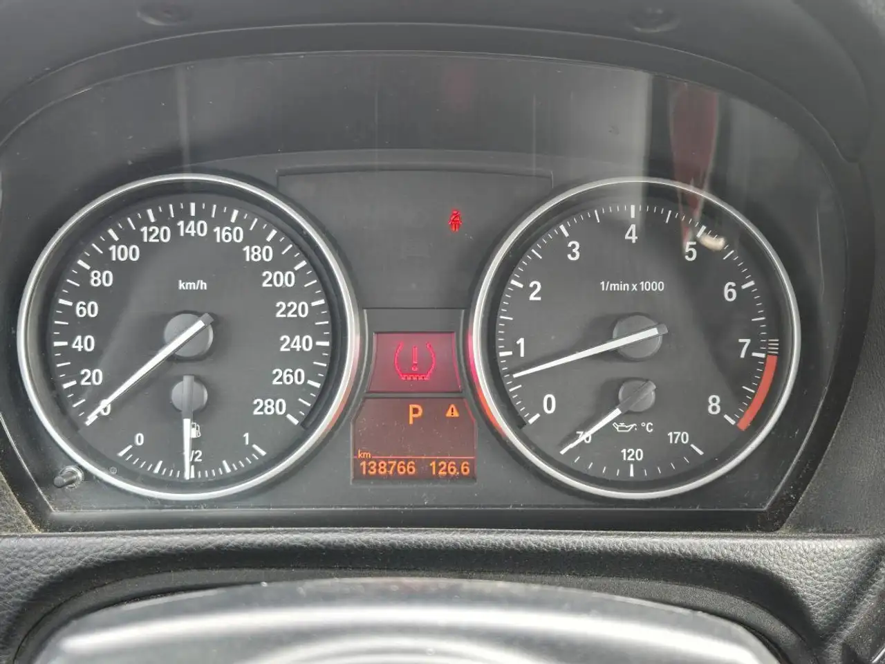 BMW 3 Series снимка BMW 3 Series