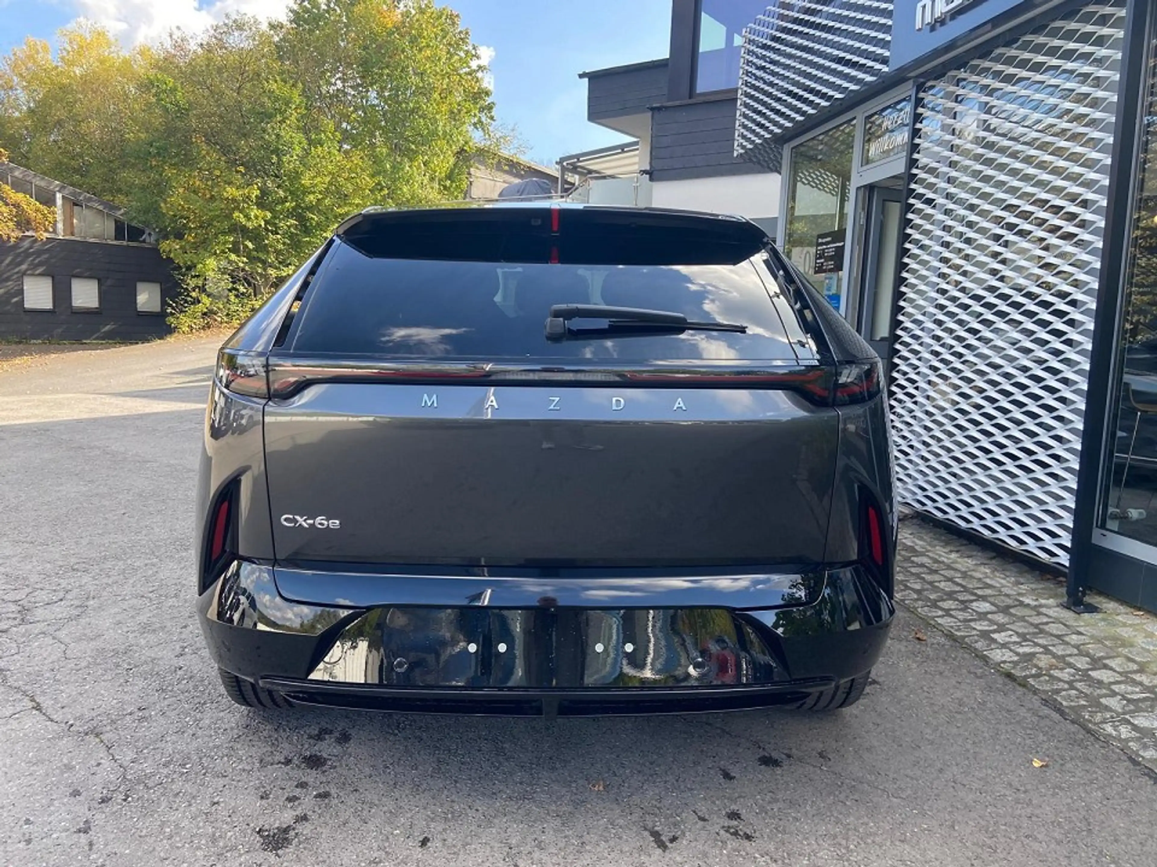 Mazda CX-6e EV 258ps — photo 4