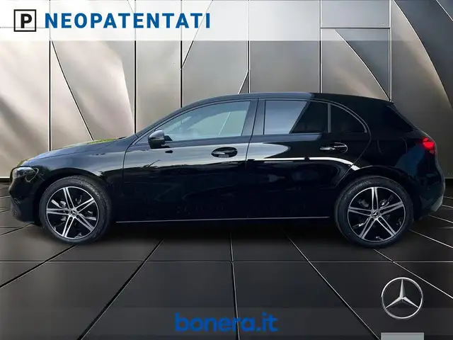 Mercedes-Benz A view 8