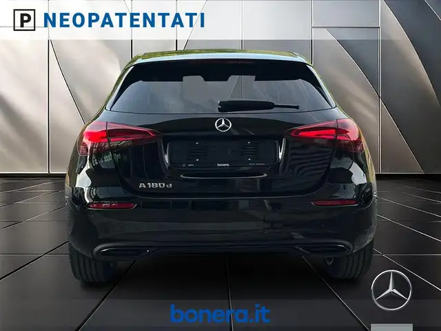 Mercedes-Benz A view 6