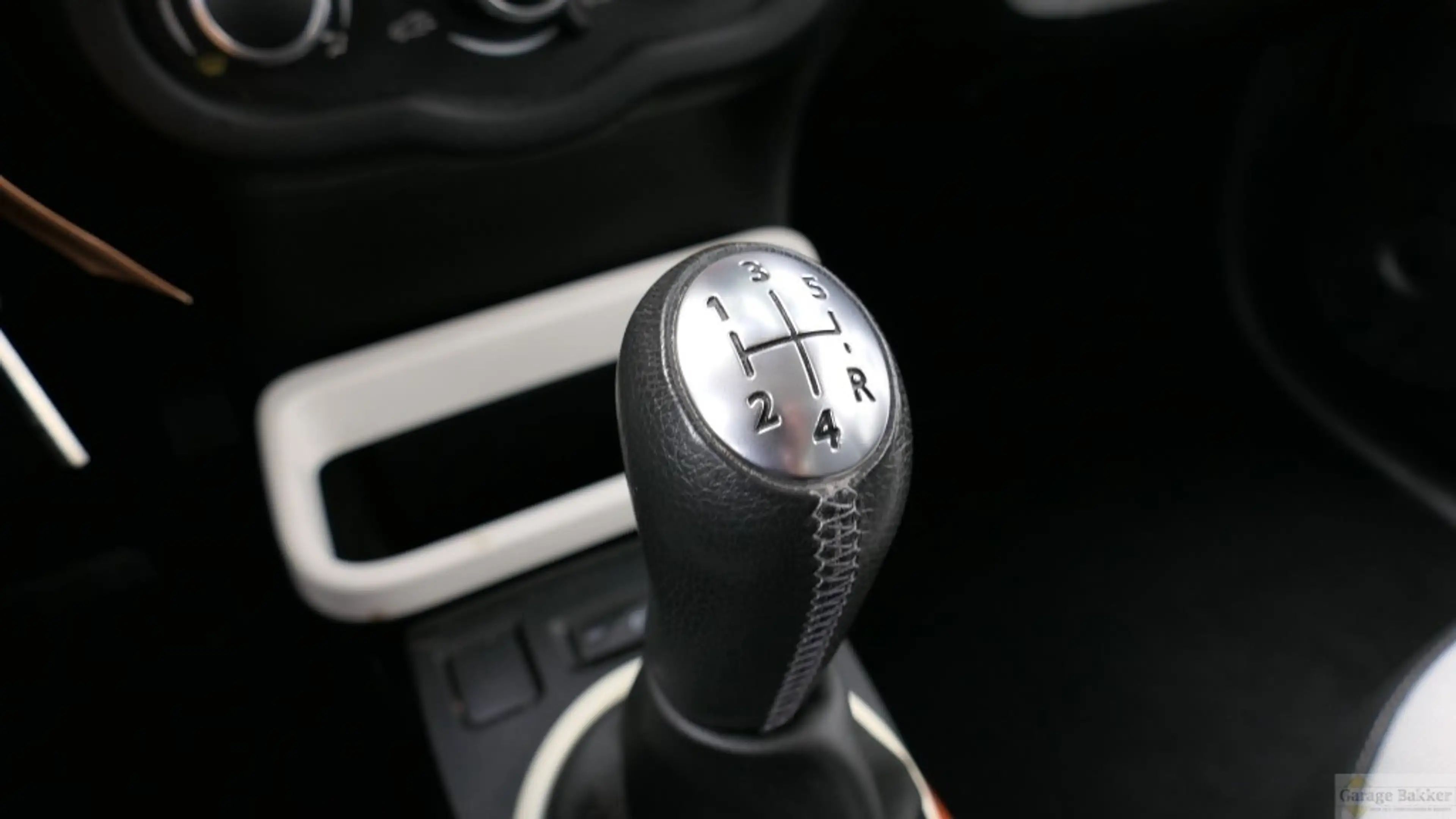 Renault Twingo SCe 70 Authentique — photo 18