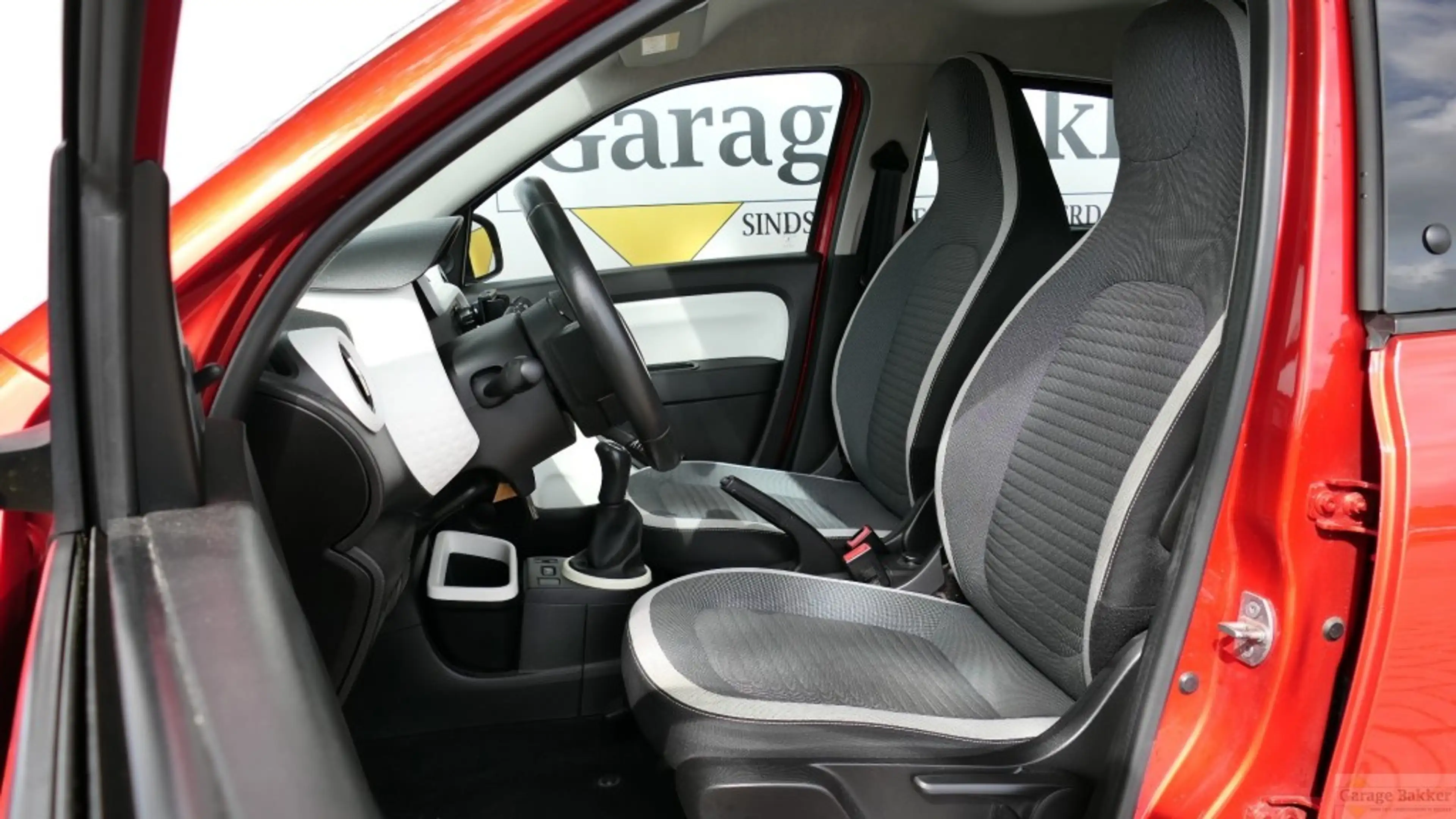Renault Twingo SCe 70 Authentique — photo 4
