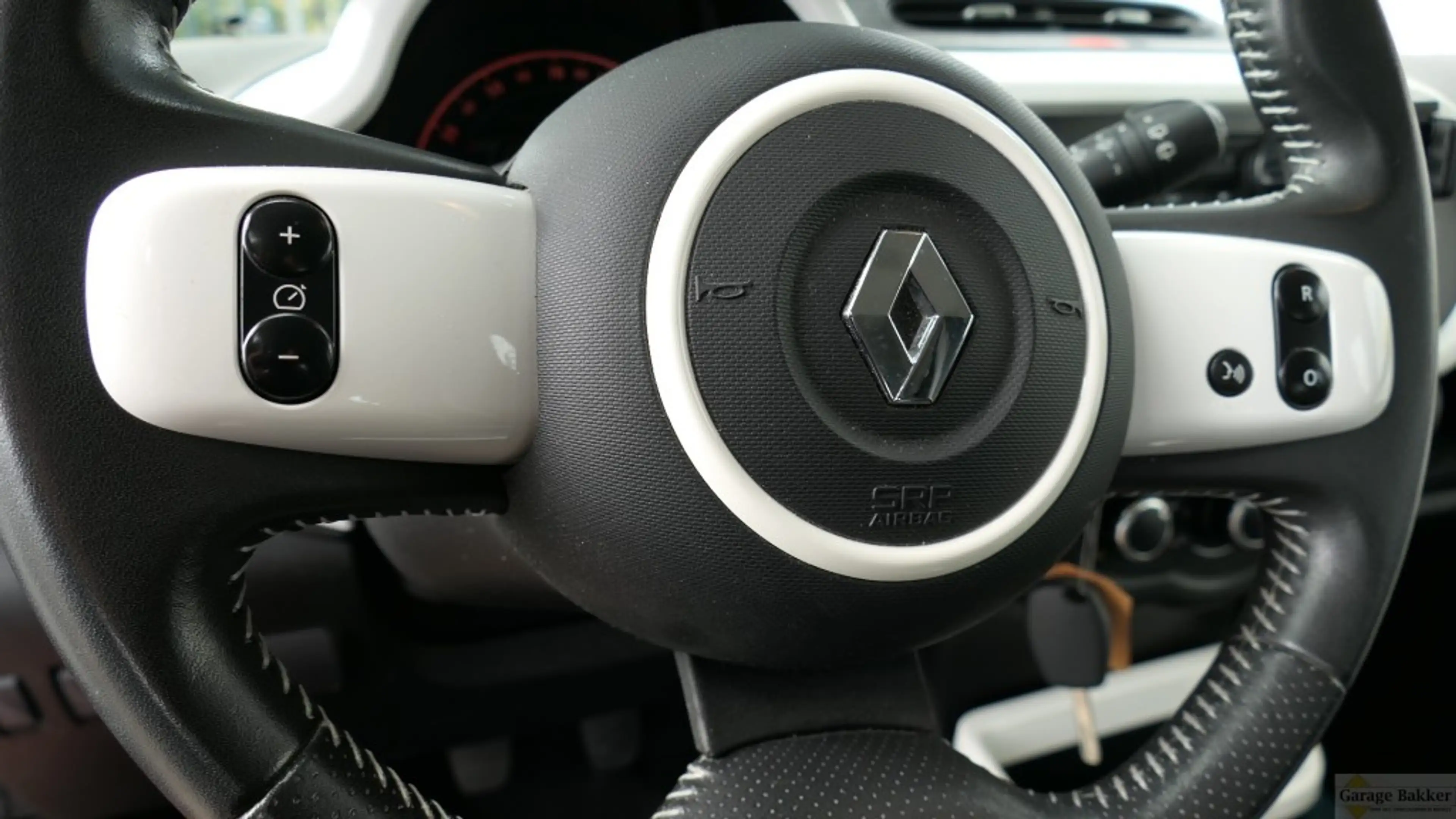 Renault Twingo SCe 70 Authentique — photo 14
